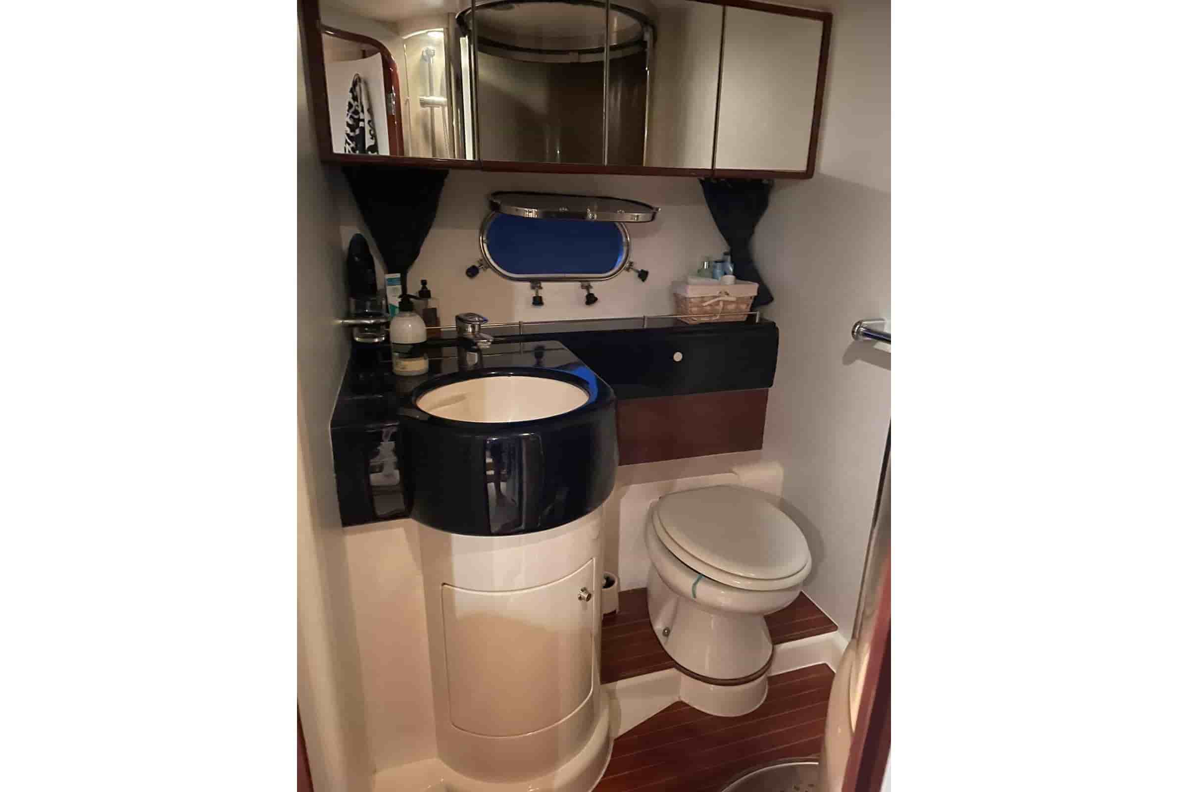 2000 Princess 56 - View 22