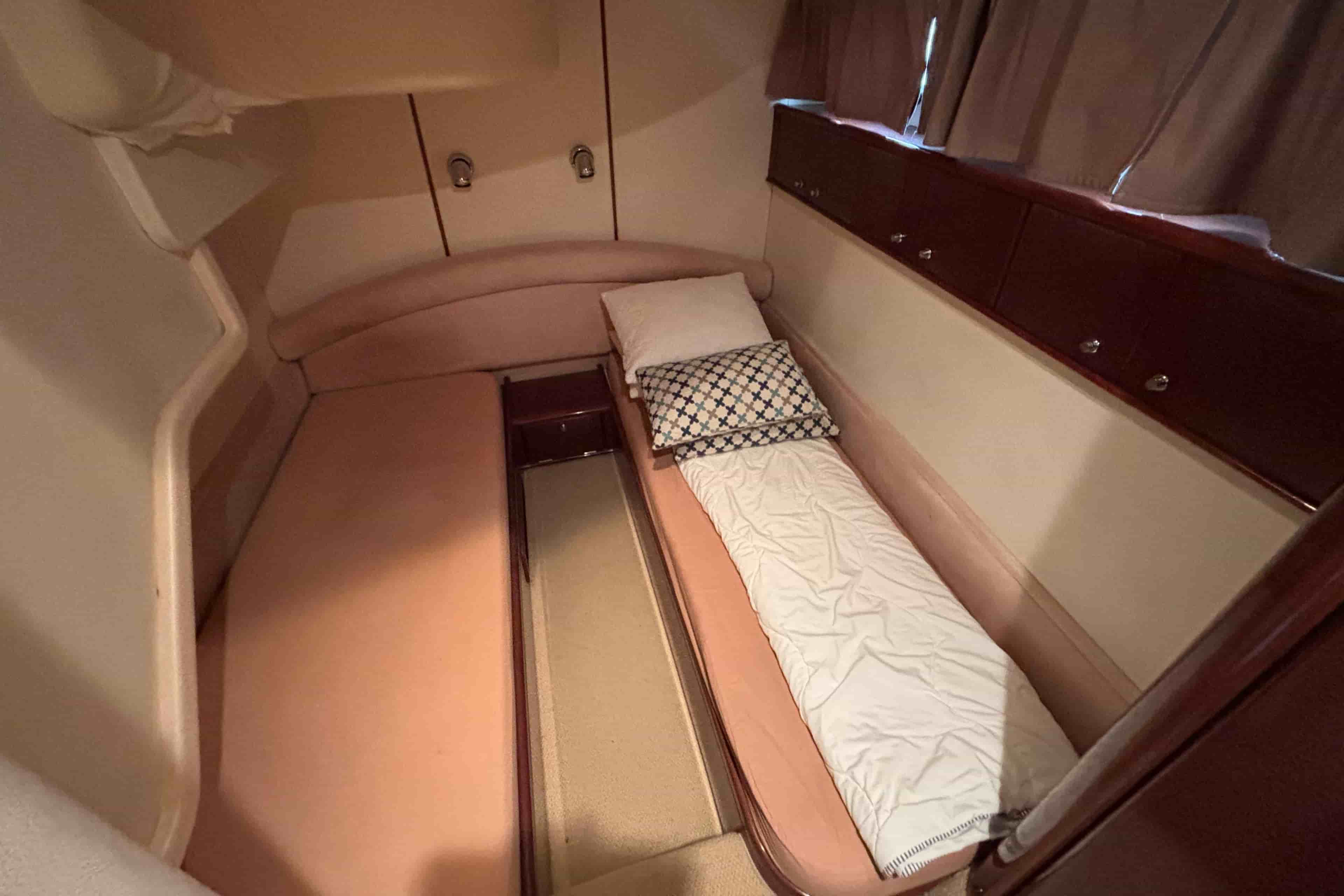 2000 Princess 56 - View 23