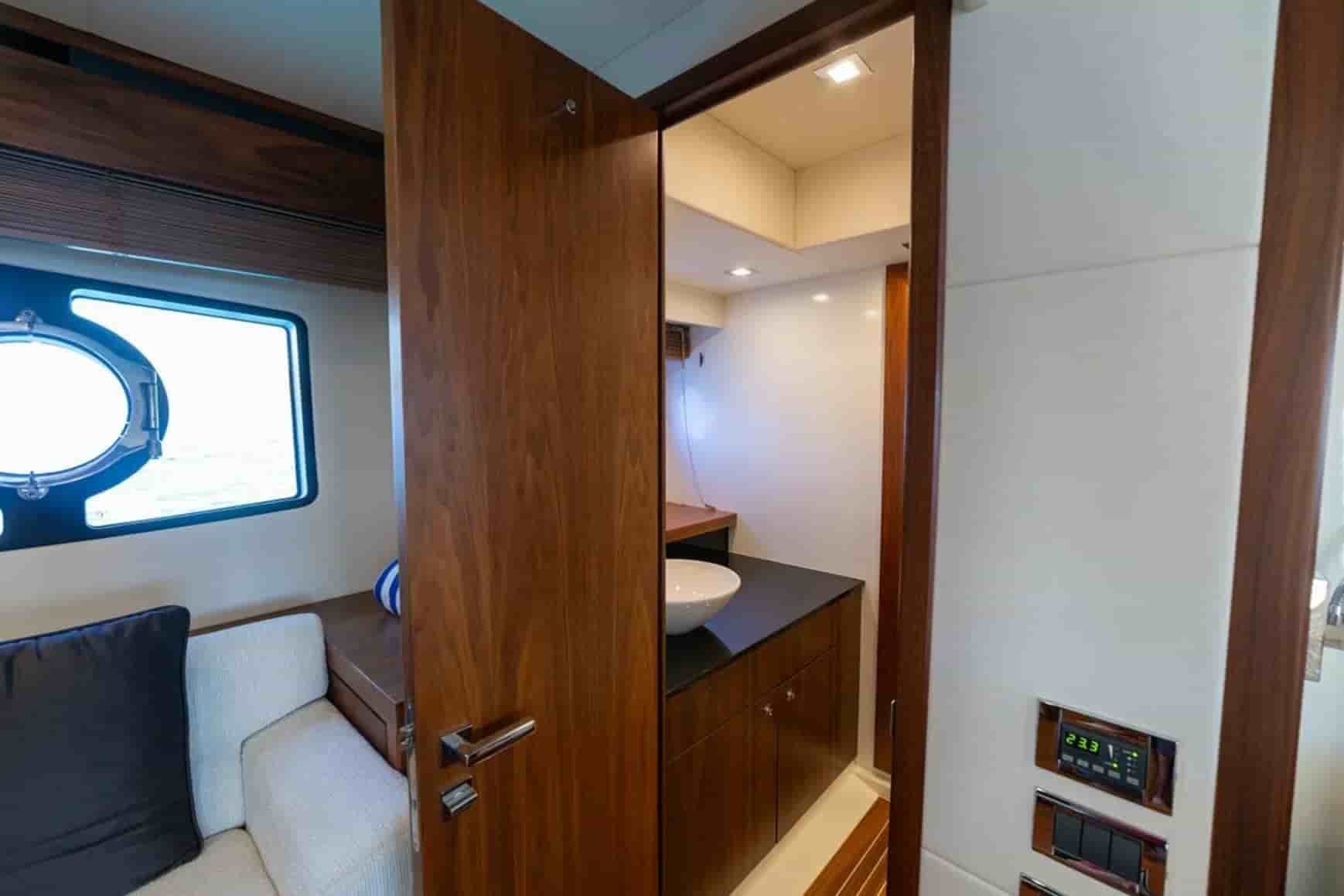 2012 Sunseeker Manhattan 63 - View 25