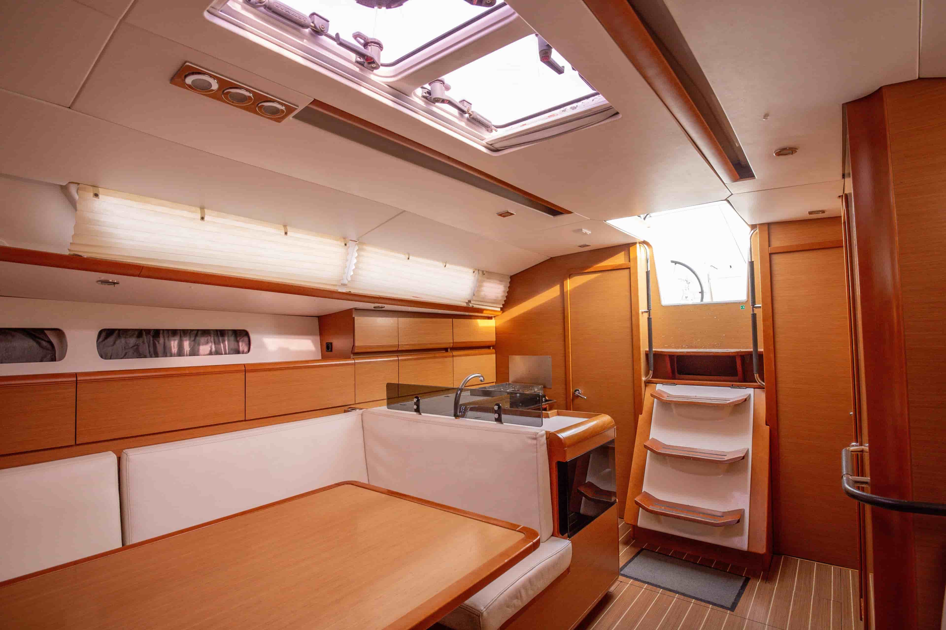 2013 Jeanneau Sun Odyssey 439 - View 23