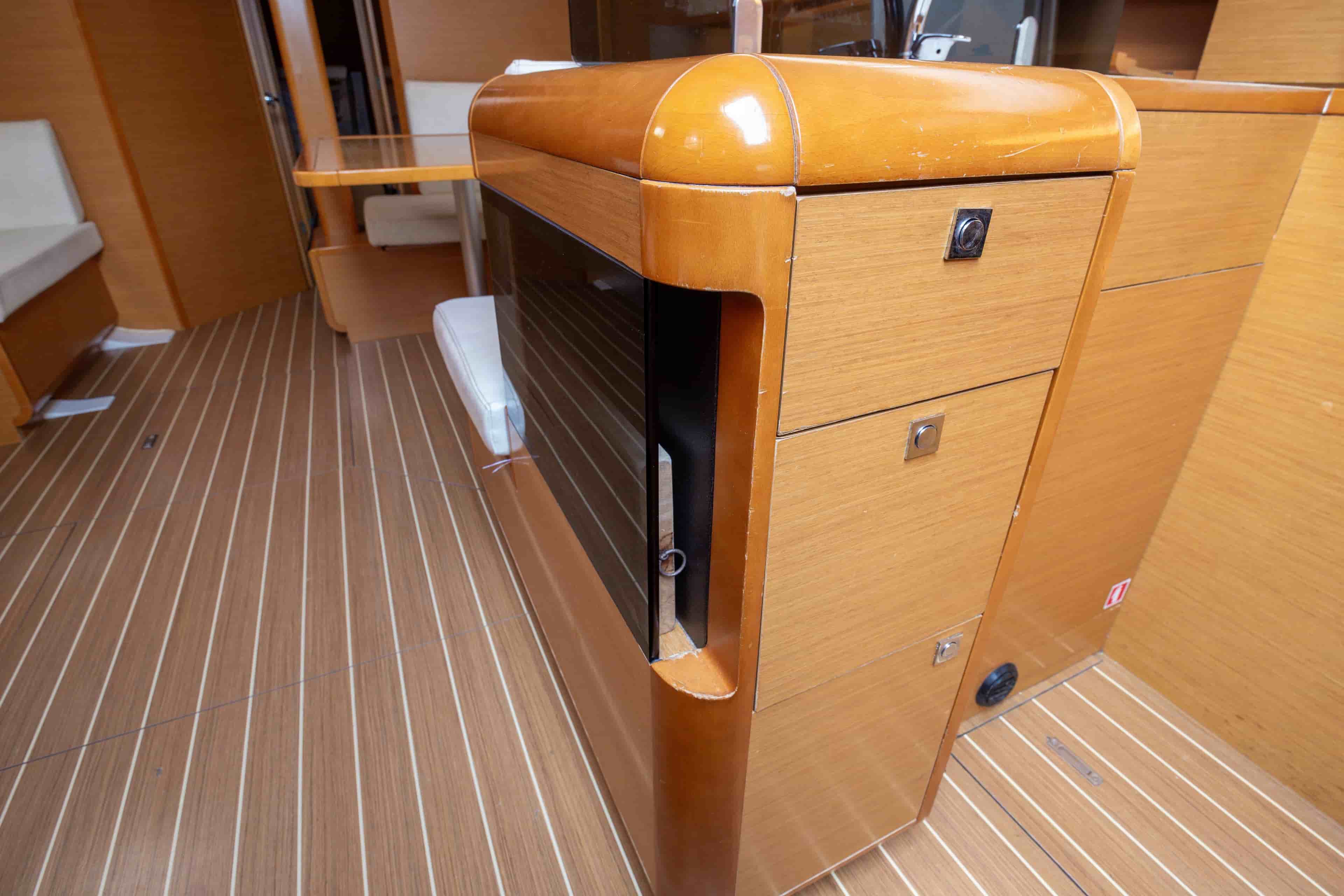 2013 Jeanneau Sun Odyssey 439 - View 31
