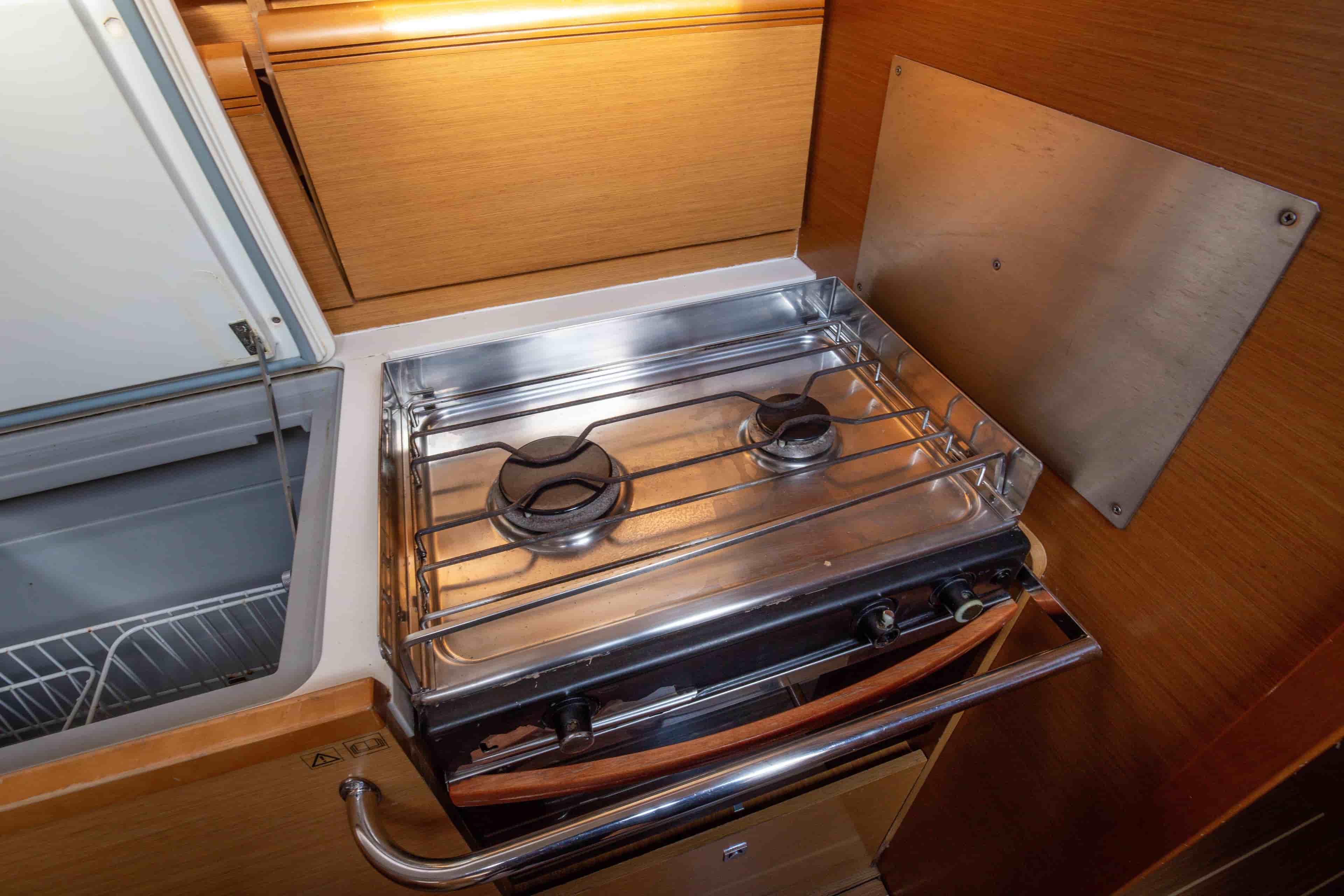 2013 Jeanneau Sun Odyssey 439 - View 35