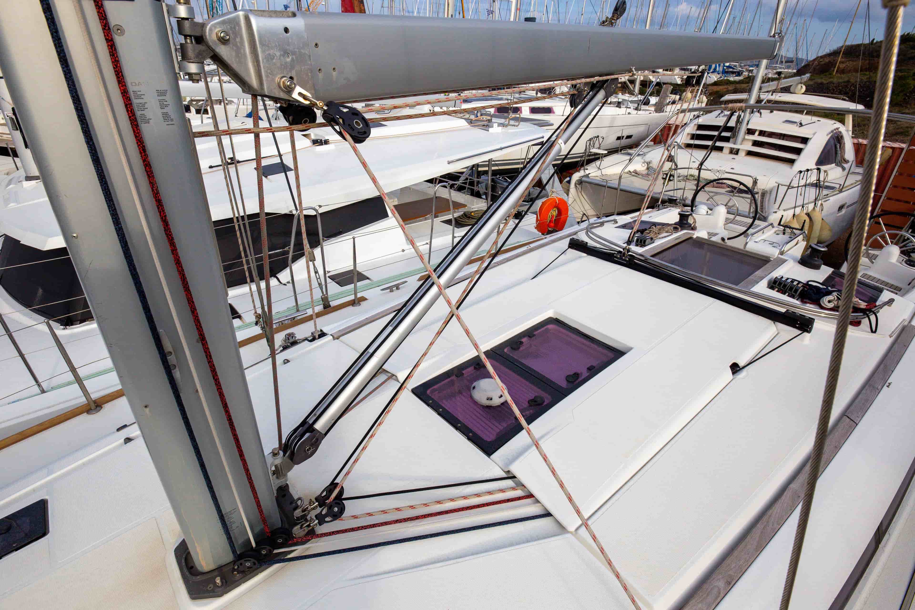 2013 Jeanneau Sun Odyssey 439 - View 4