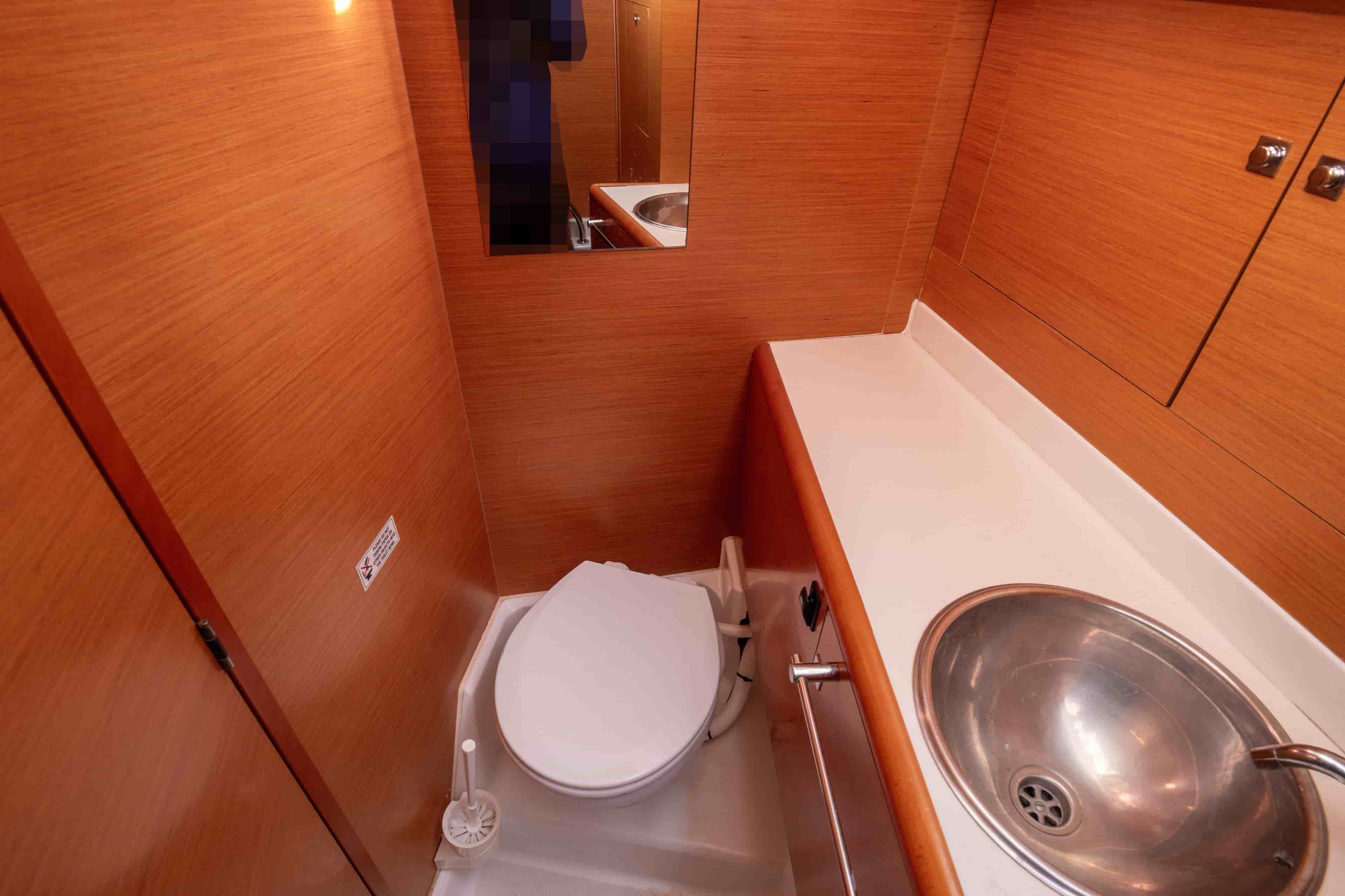 2013 Jeanneau Sun Odyssey 439 - View 49