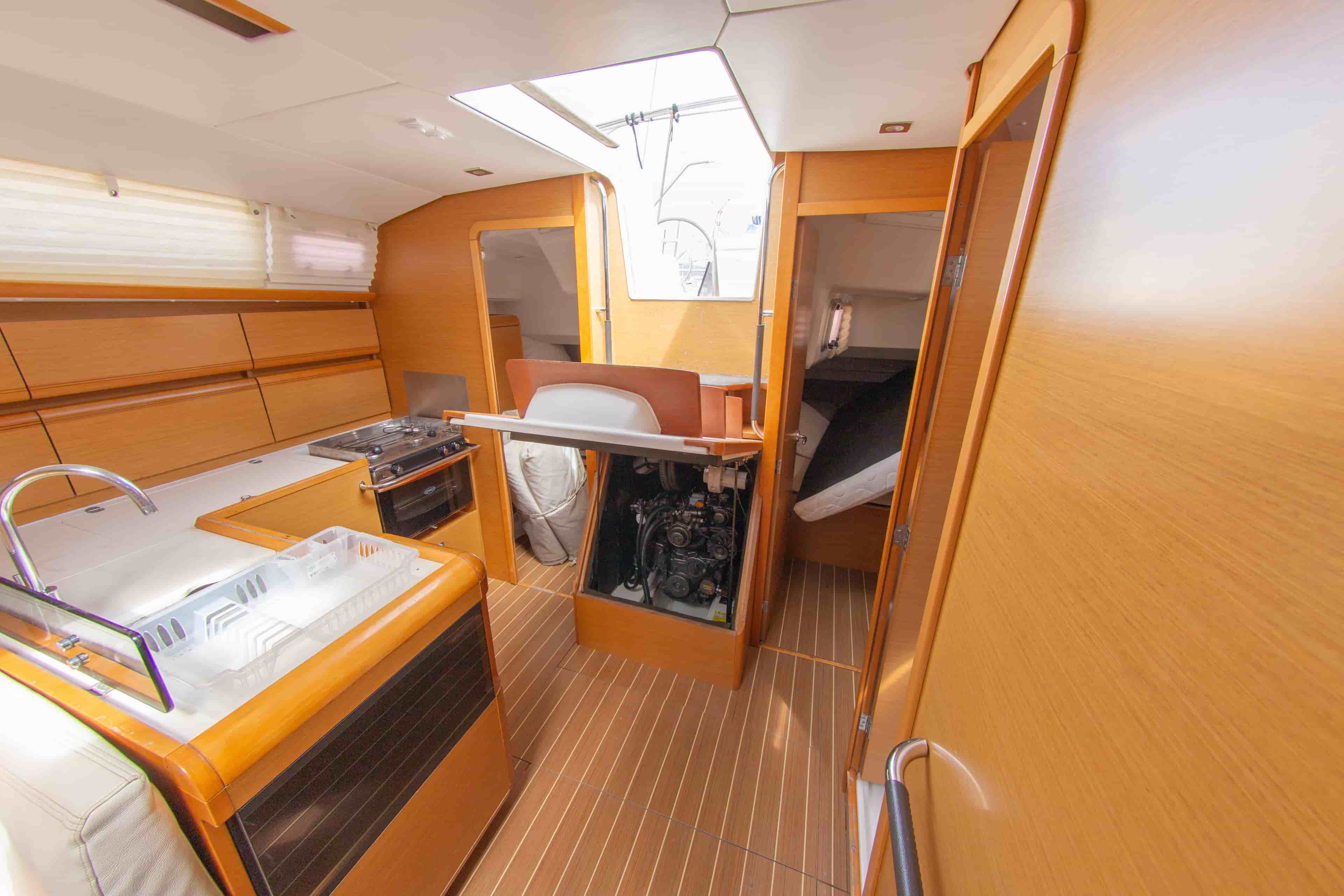 2012 Jeanneau Sun Odyssey 439 - View 21