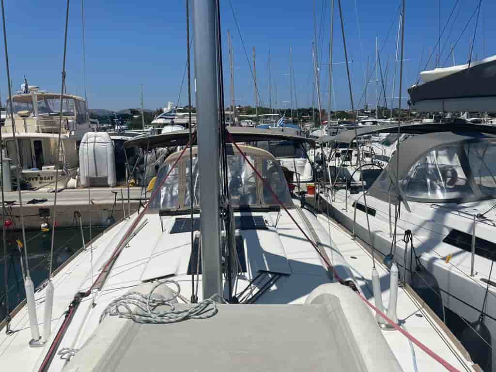 2012 Jeanneau Sun Odyssey 439 - View 3