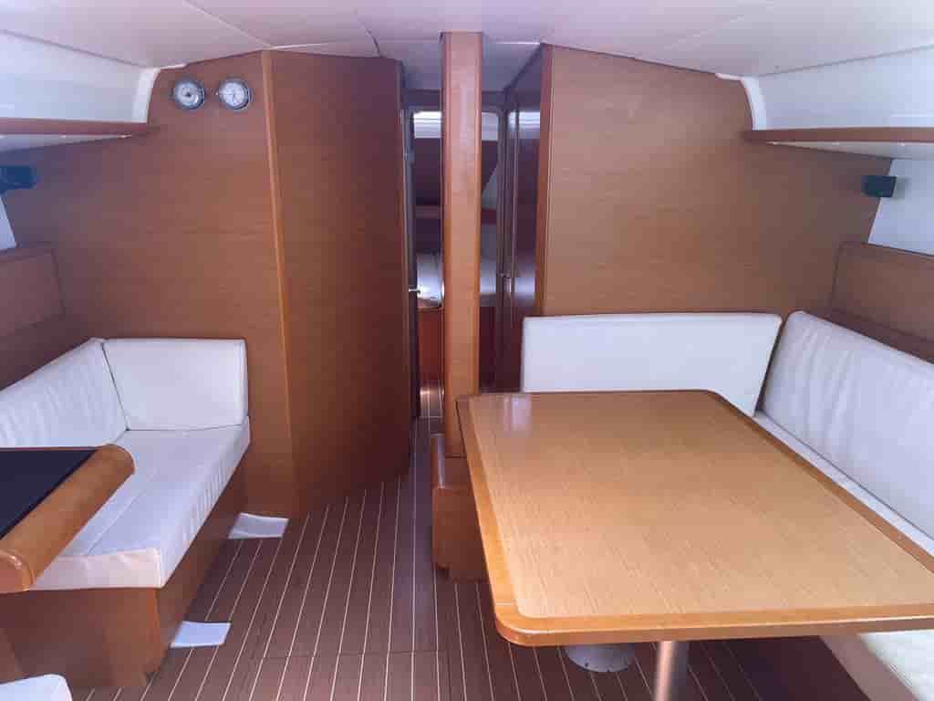 2012 Jeanneau Sun Odyssey 439 - View 5