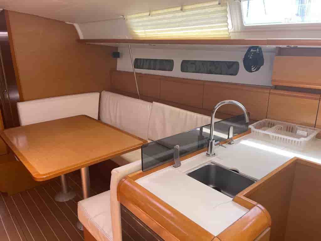 2012 Jeanneau Sun Odyssey 439 - View 6