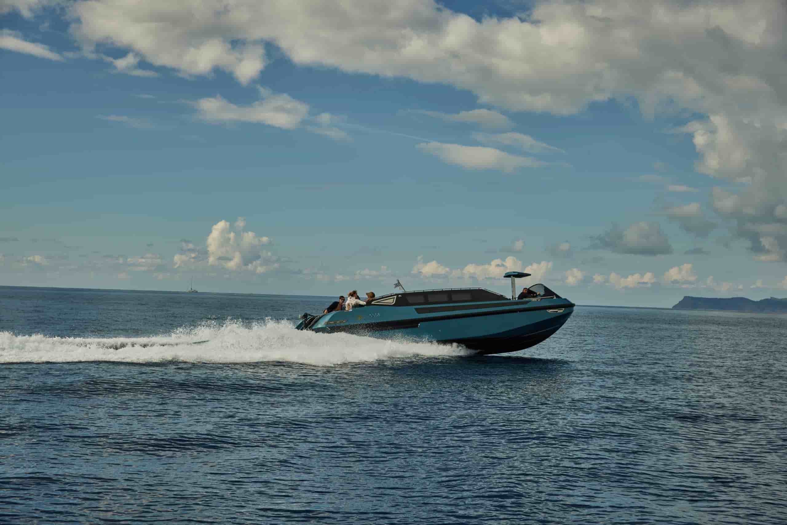 2019 Argo Navis Limo Tender 39 - View 14