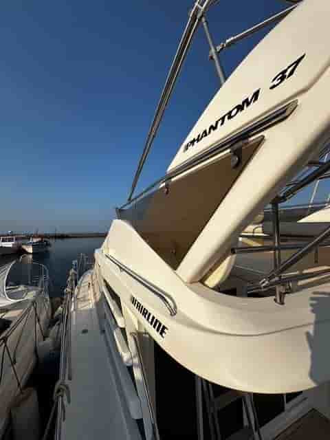 1997 Fairline Phantom 37 - View 4