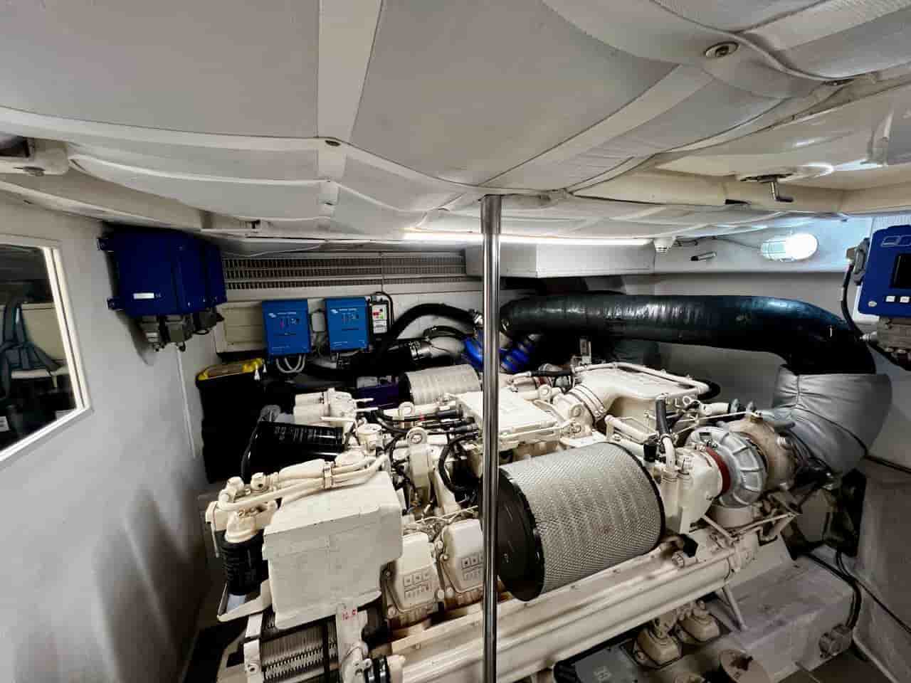 2003 Ferretti Yachts 760 - View 38