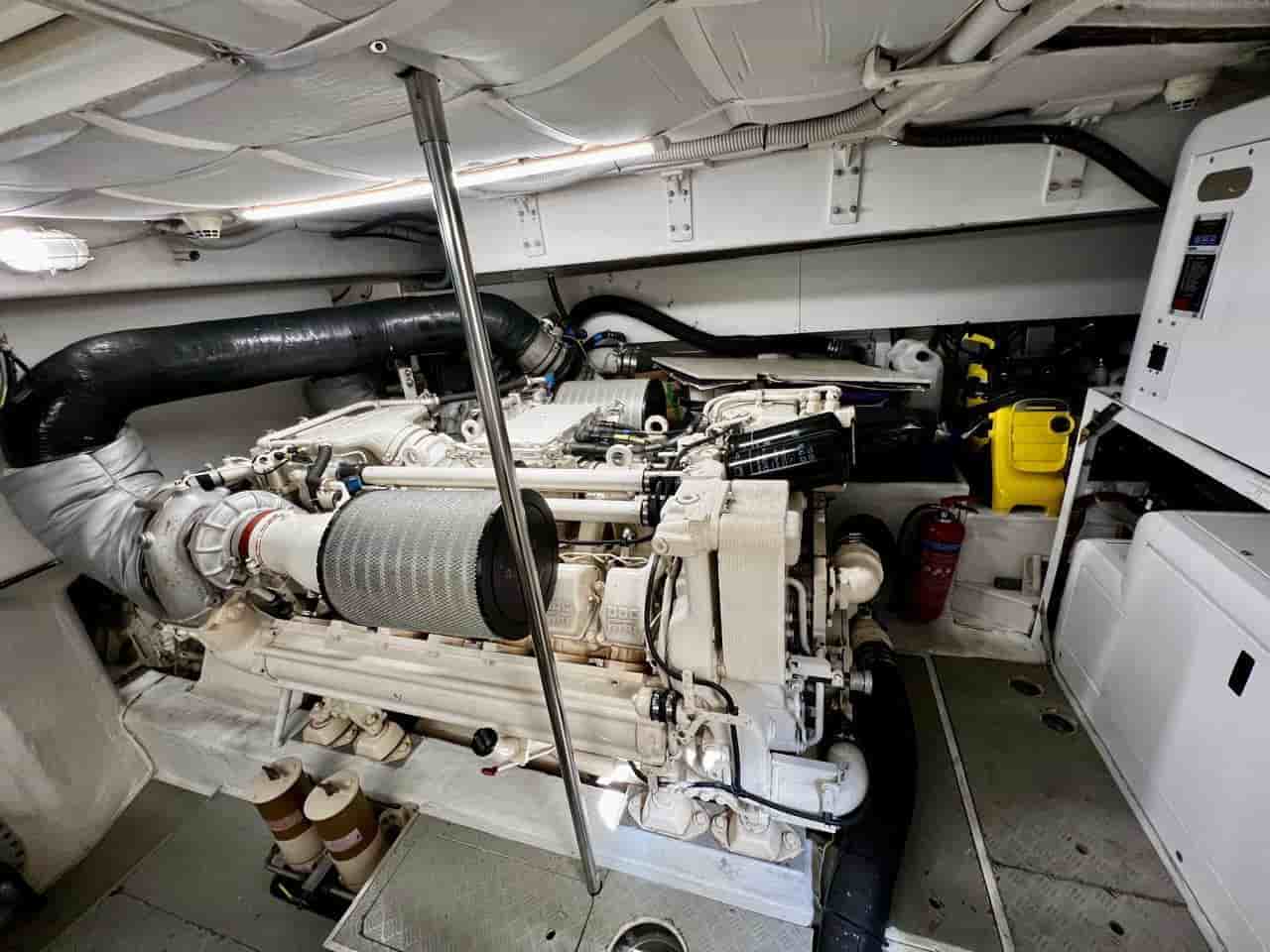 2003 Ferretti Yachts 760 - View 39