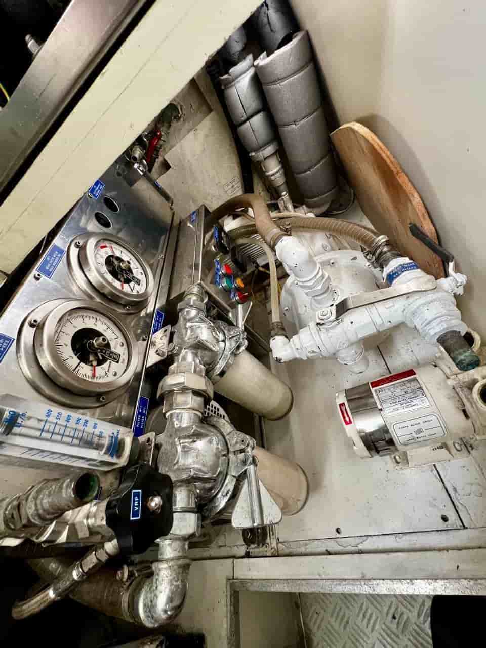 2003 Ferretti Yachts 760 - View 42