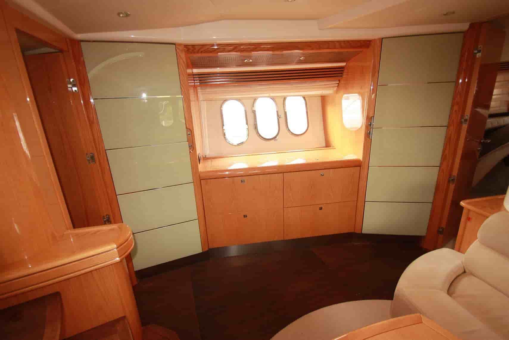 2006 Absolute 45 - View 15