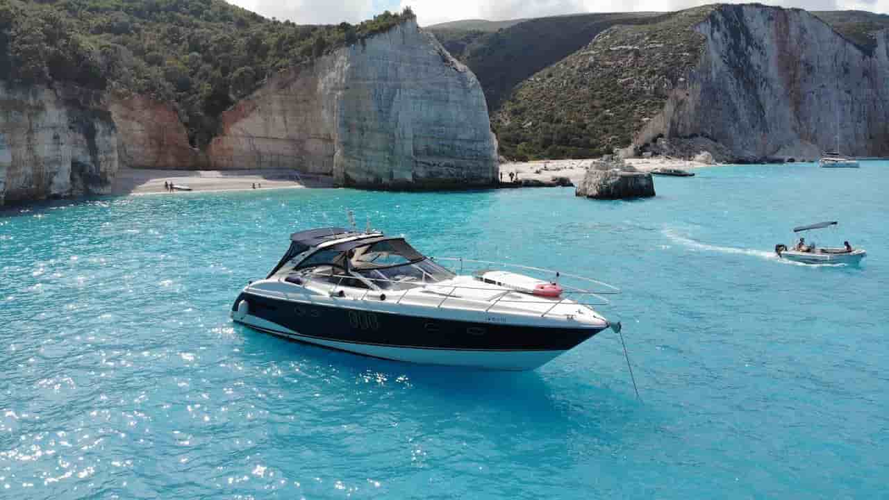 2006 Absolute 45 - View 2