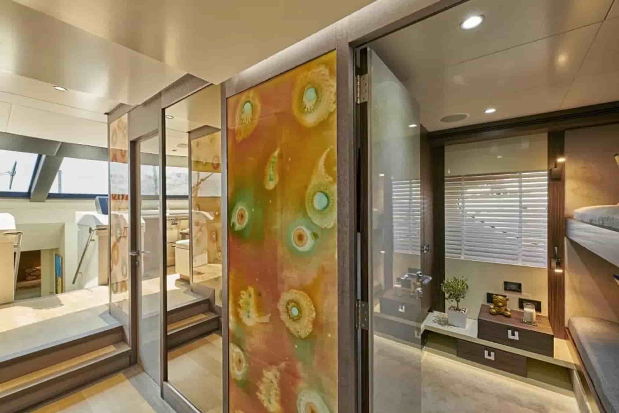 2006 Azimut 85F - View 18