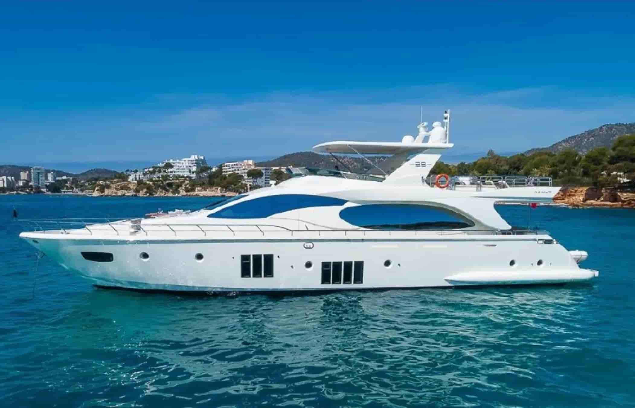 2006 Azimut 85F - View 4