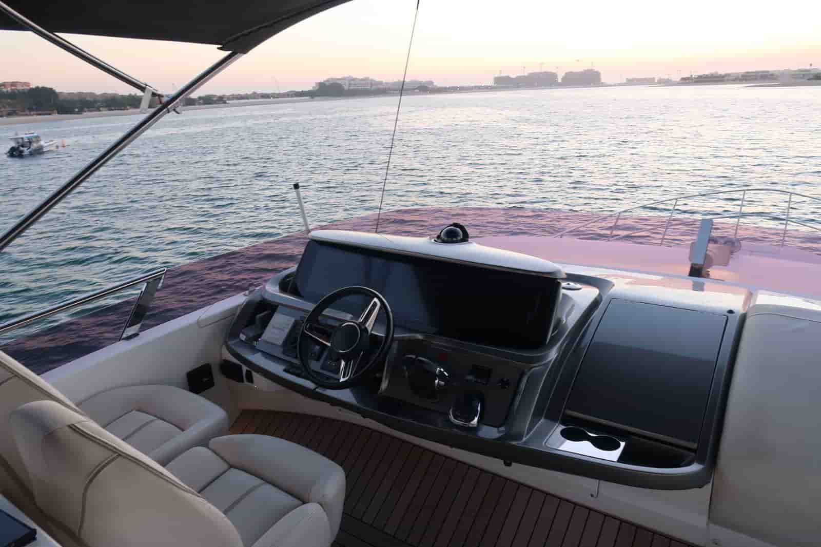 2020 Princess F55 - View 14