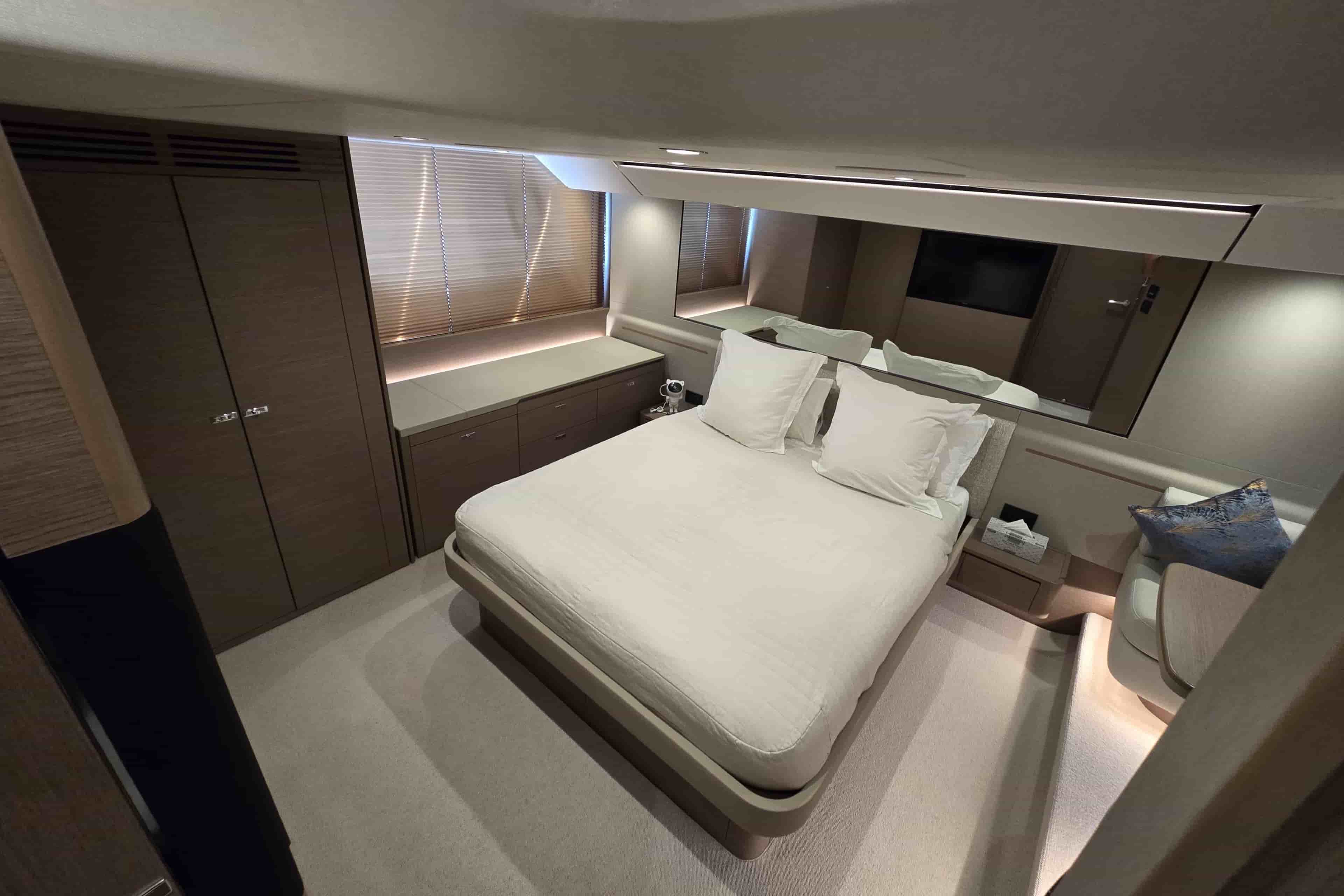 2020 Princess F55 - View 30