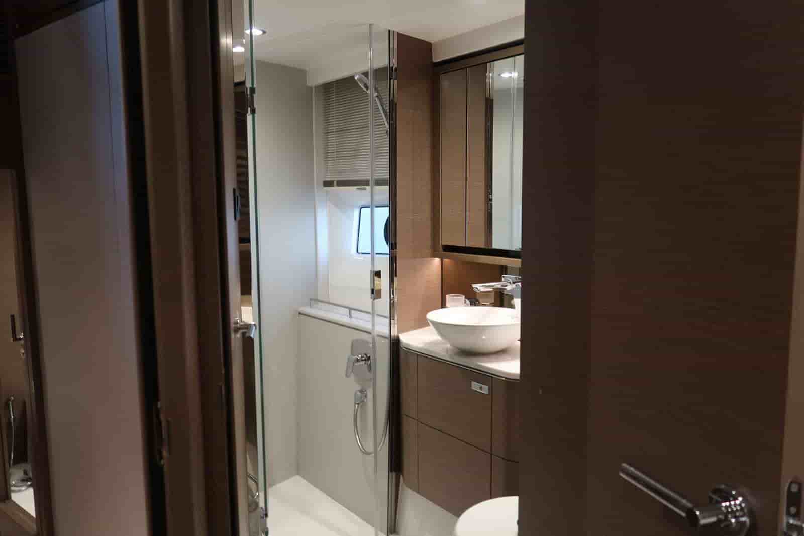 2020 Princess F55 - View 38