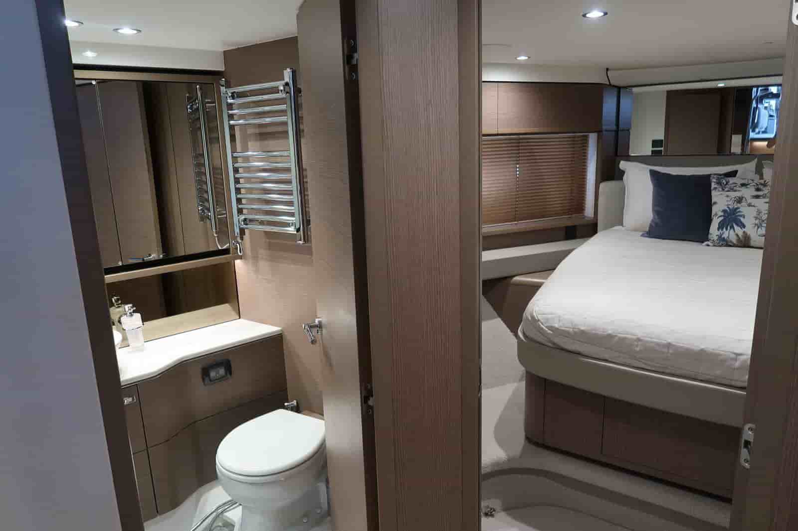 2020 Princess F55 - View 39