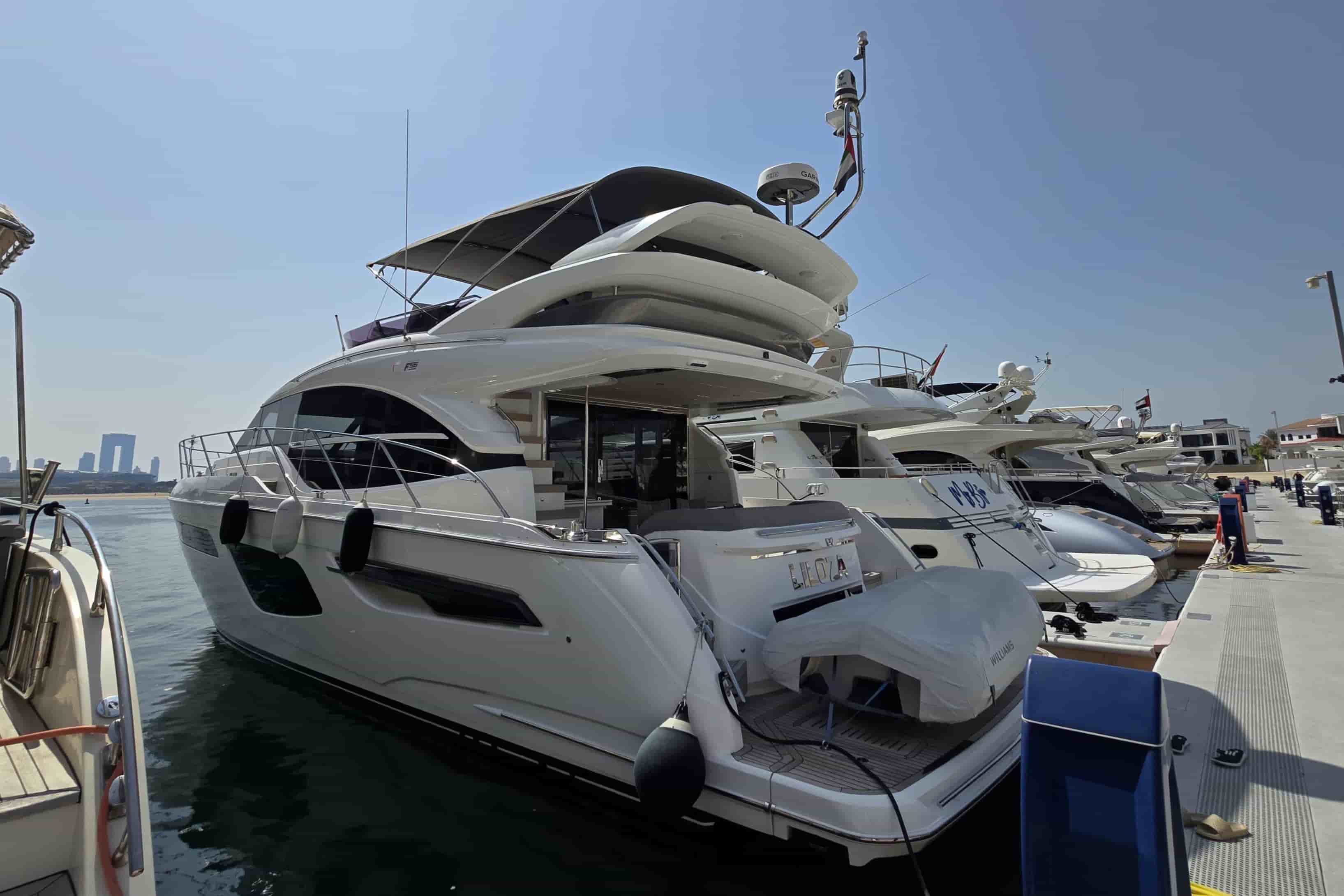 2020 Princess F55 - View 4