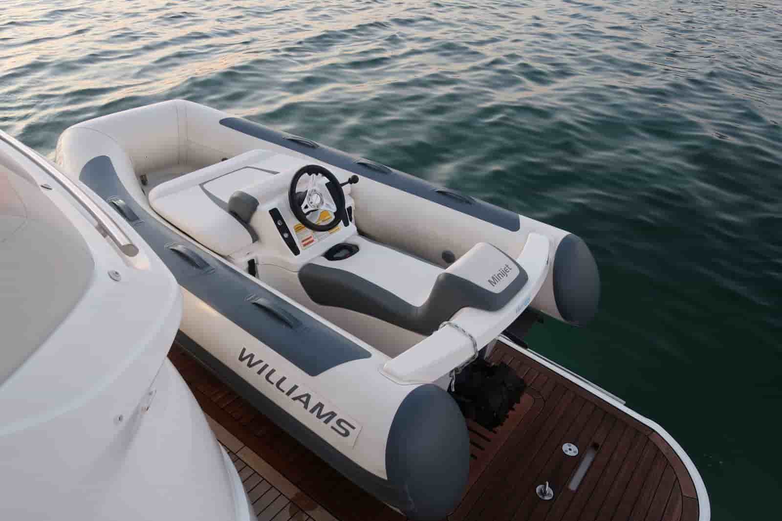 2020 Princess F55 - View 42