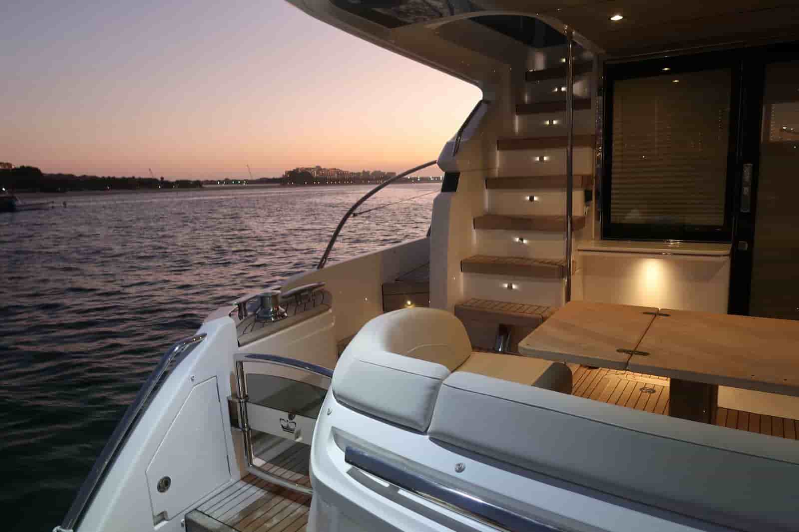 2020 Princess F55 - View 5