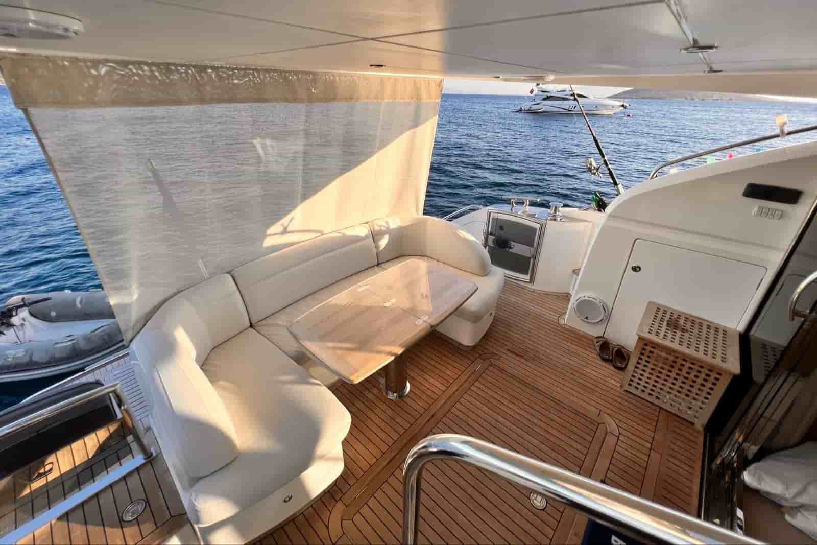 2014 Princess 52 - View 3