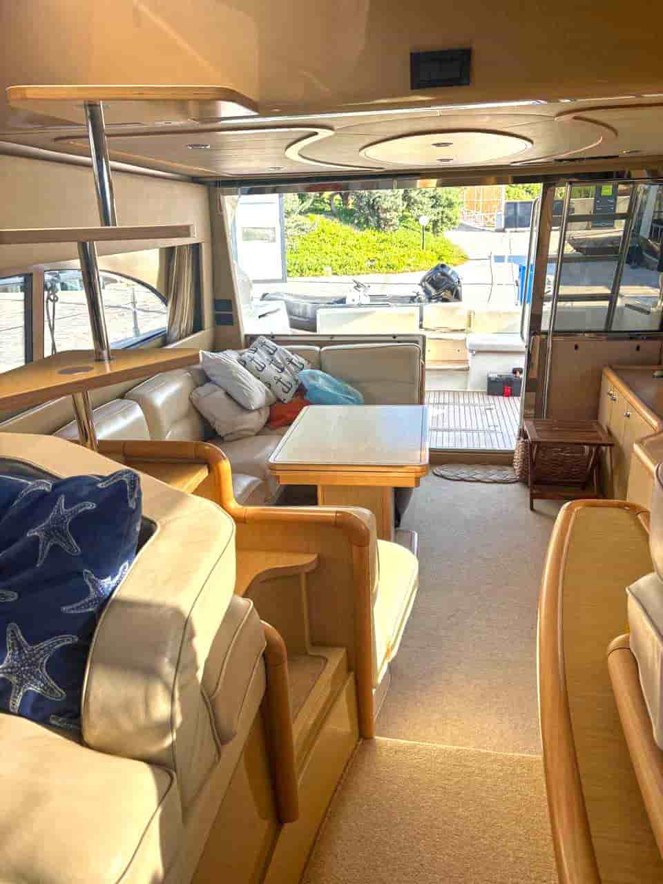 2005 Ferretti Yachts 530 - View 19