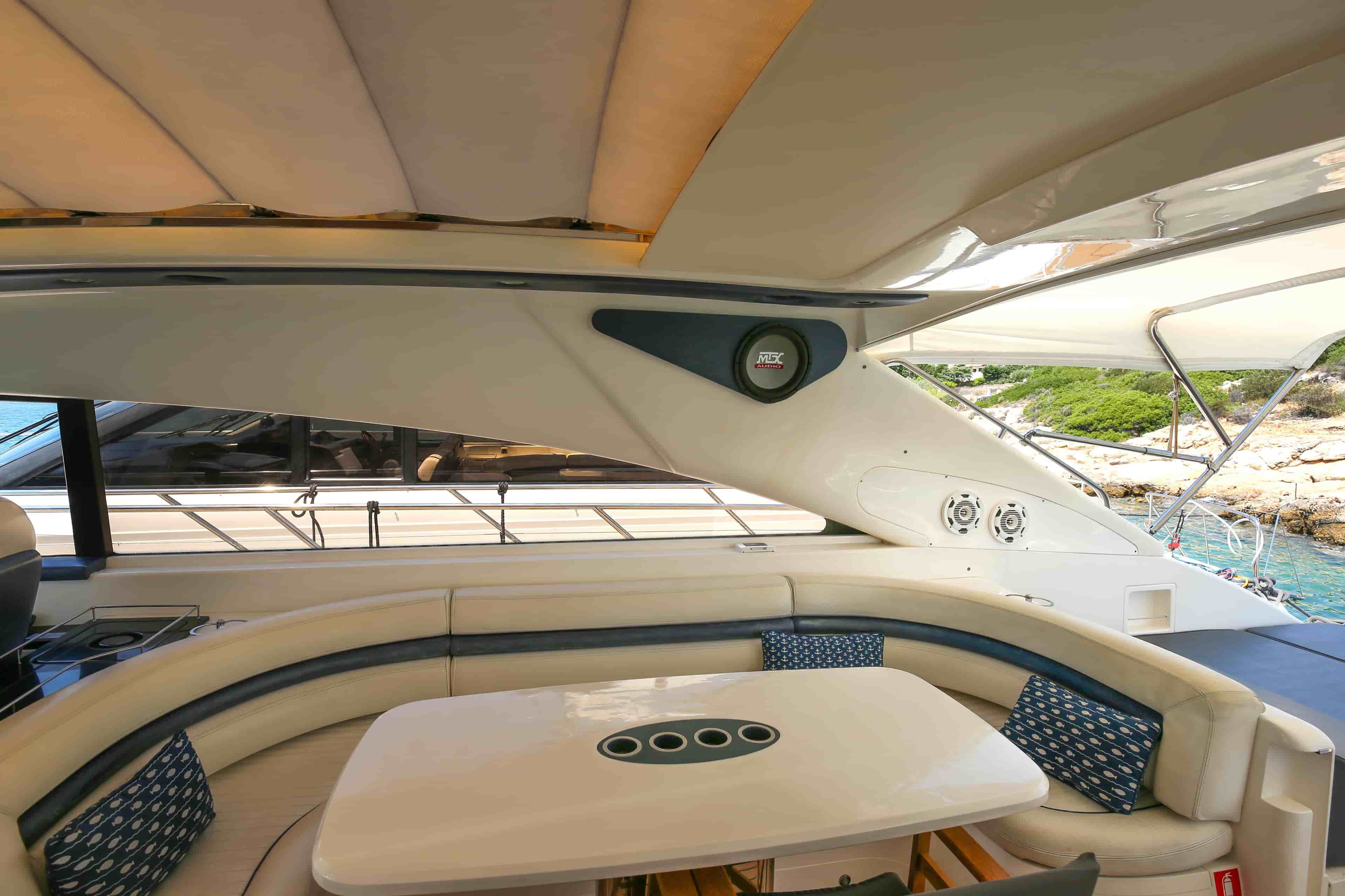 2003 Princess V65 - View 10