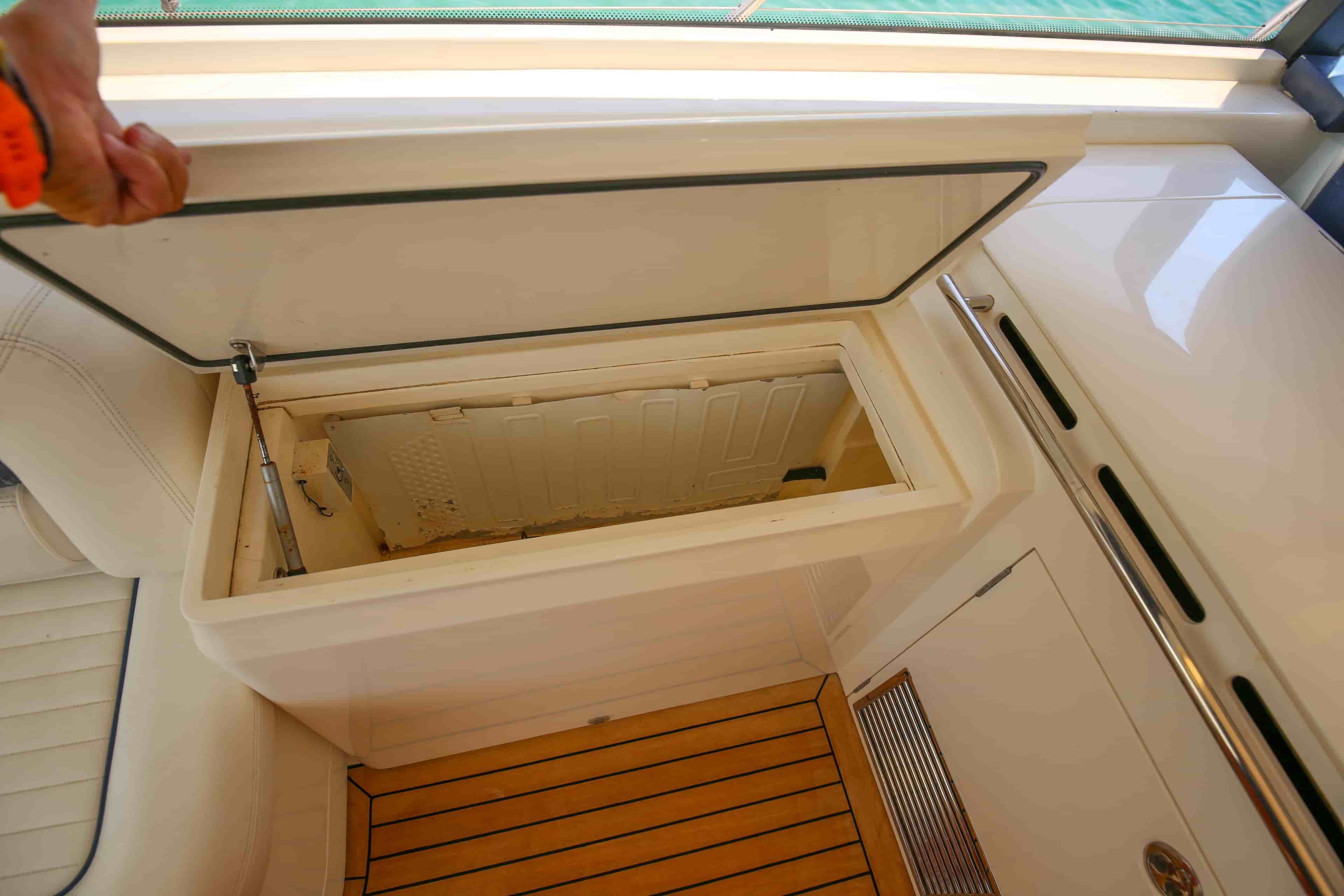 2003 Princess V65 - View 13