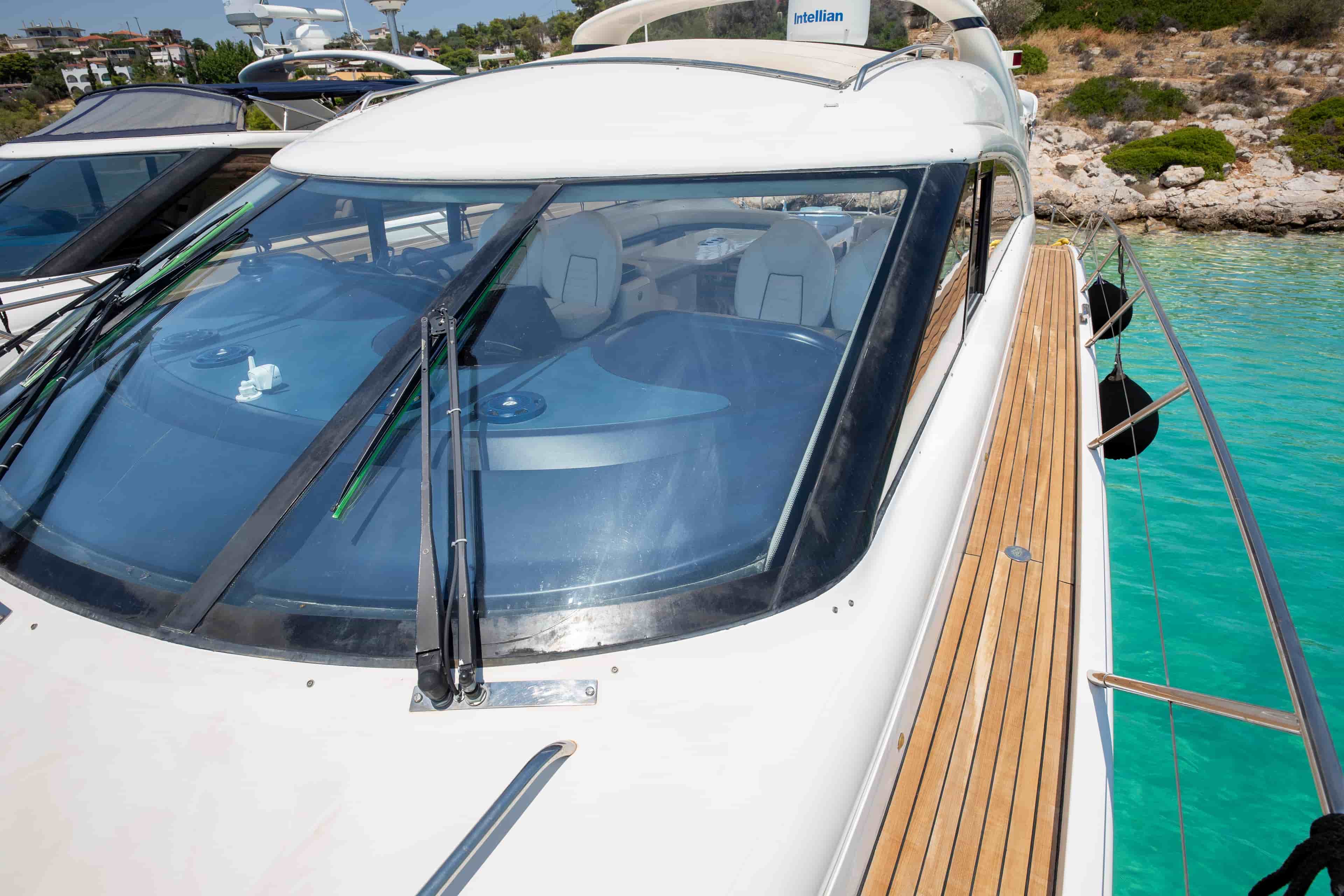 2003 Princess V65 - View 2