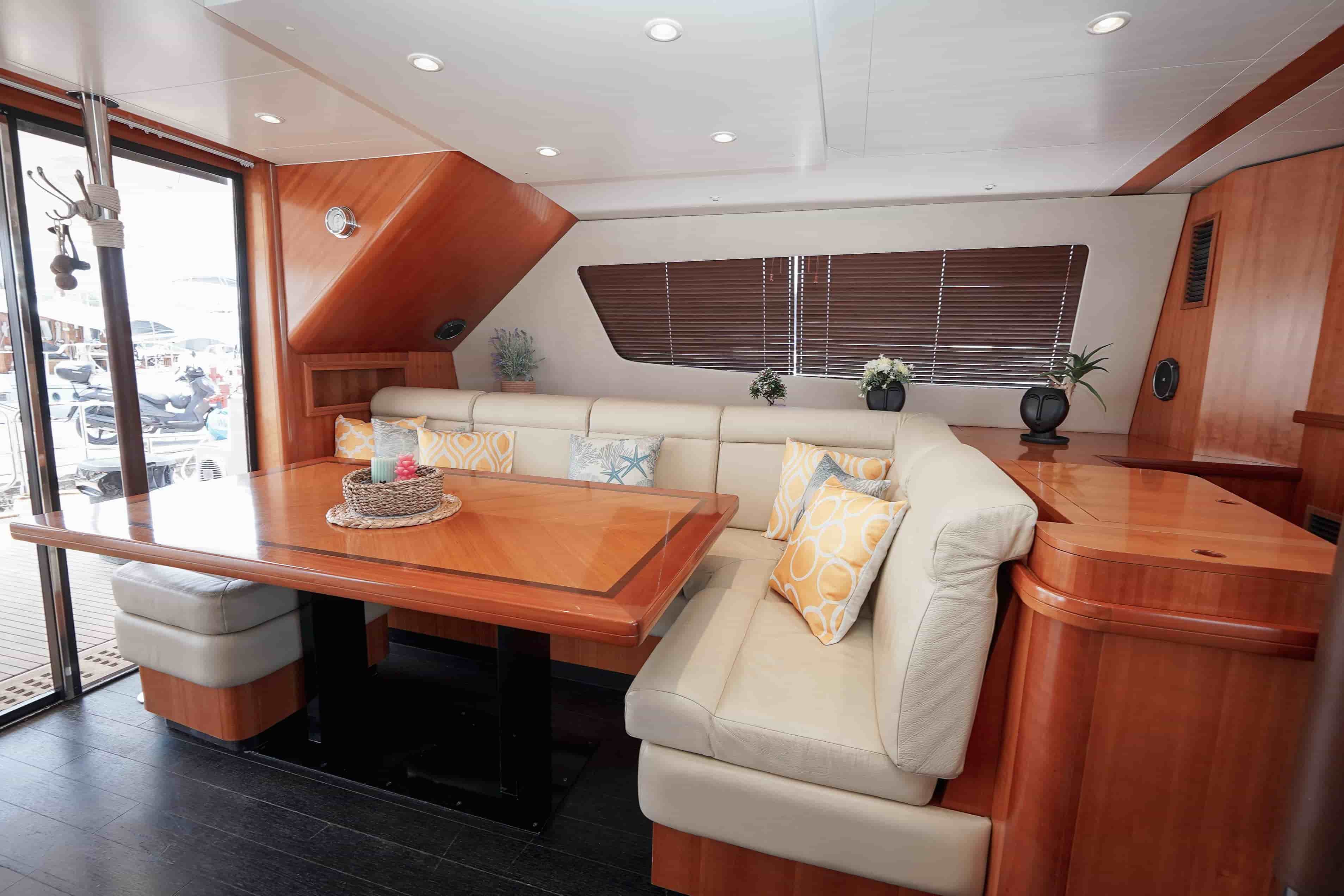 2010 Fountaine Pajot Queensland 55 - View 22