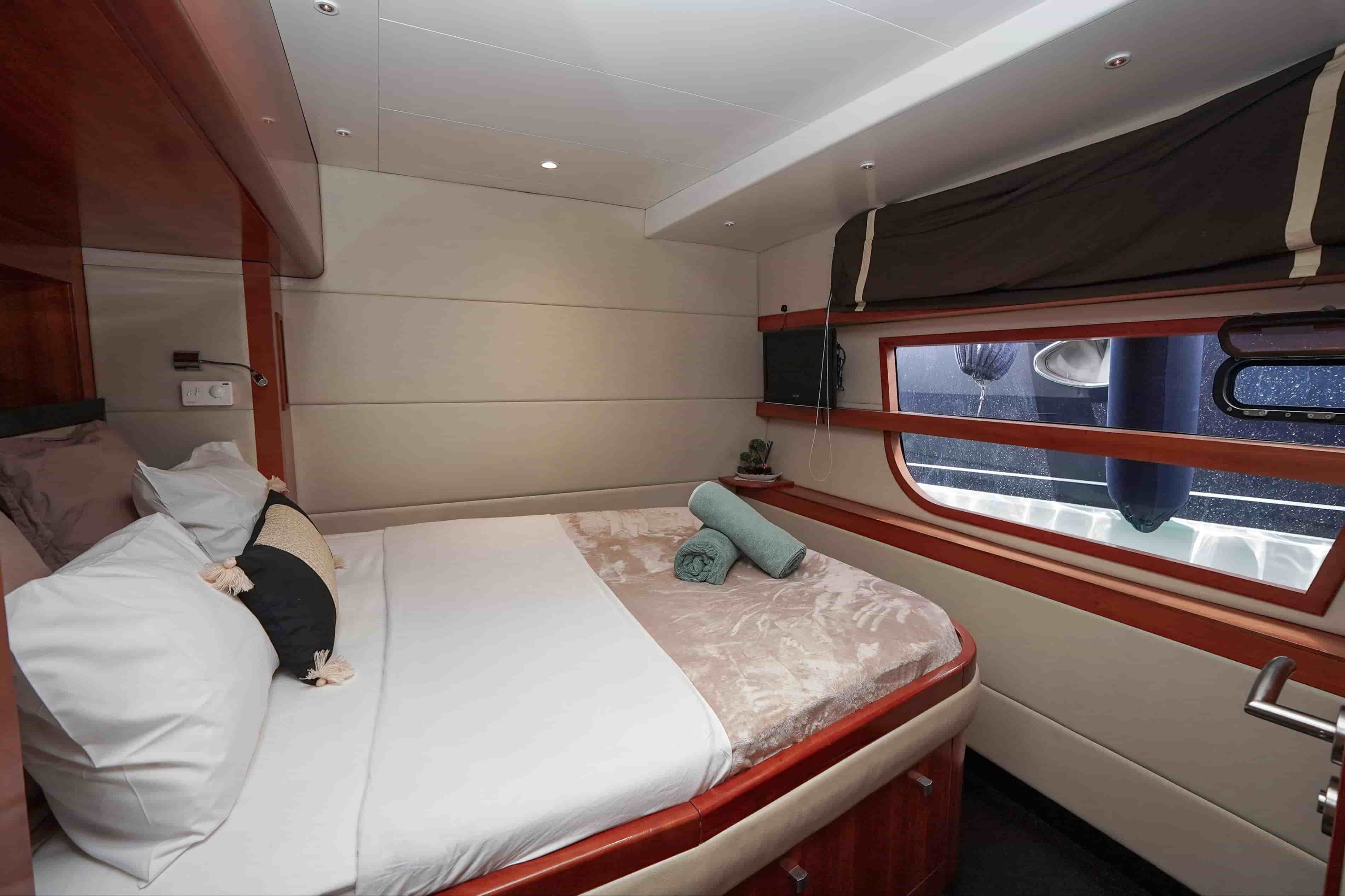 2010 Fountaine Pajot Queensland 55 - View 28