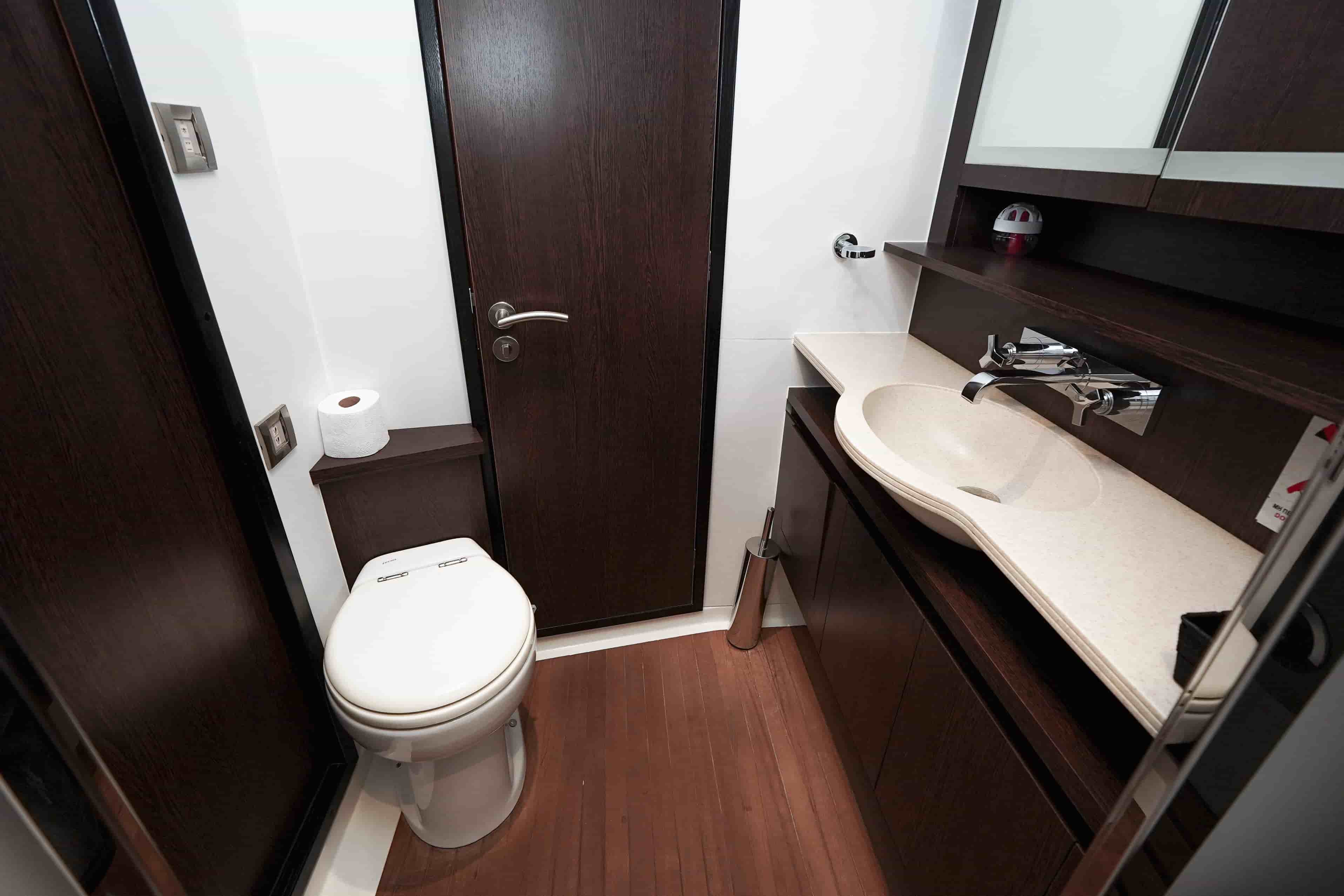 2010 Fountaine Pajot Queensland 55 - View 32