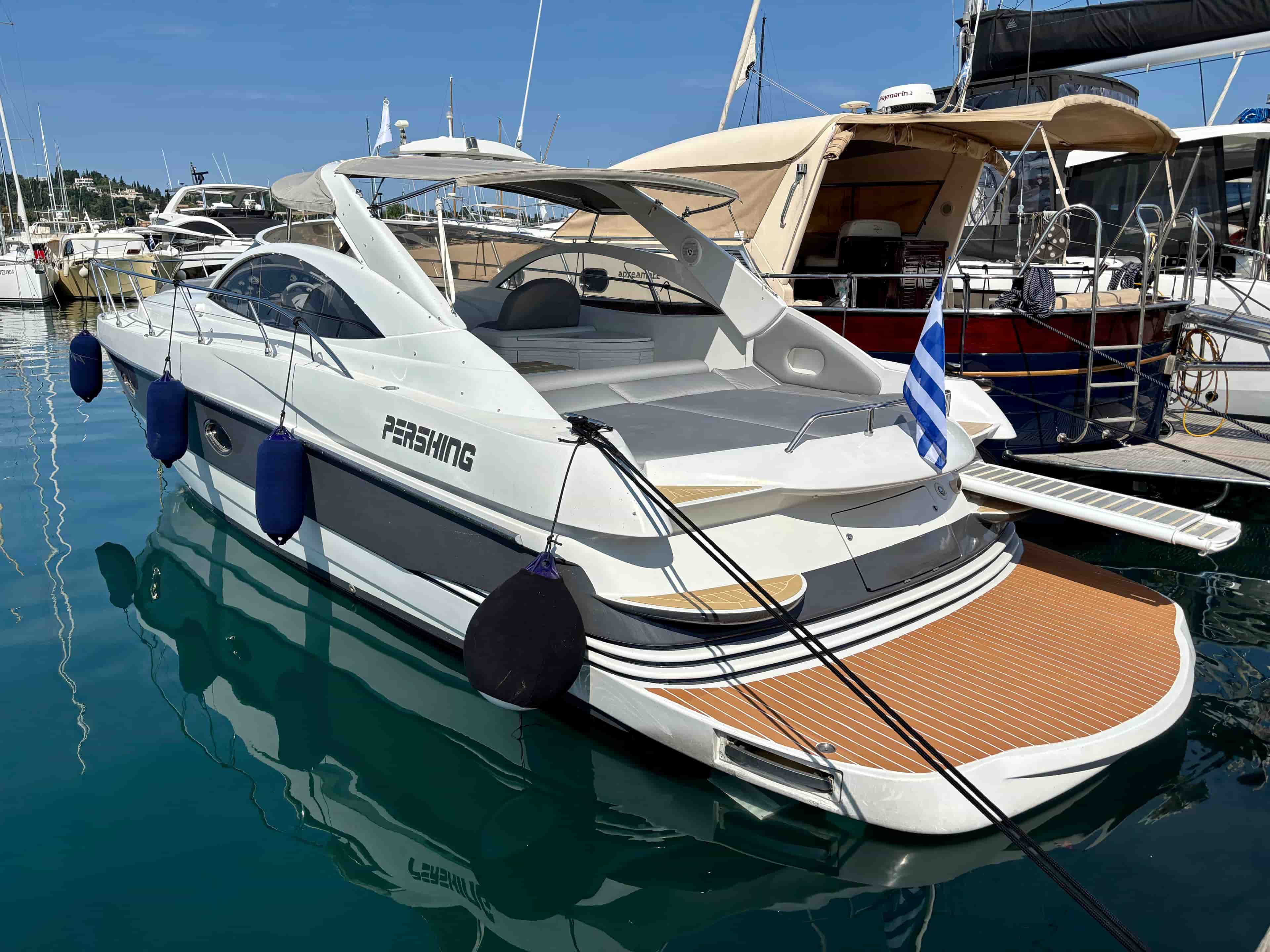 1999 Pershing 37 - View 4