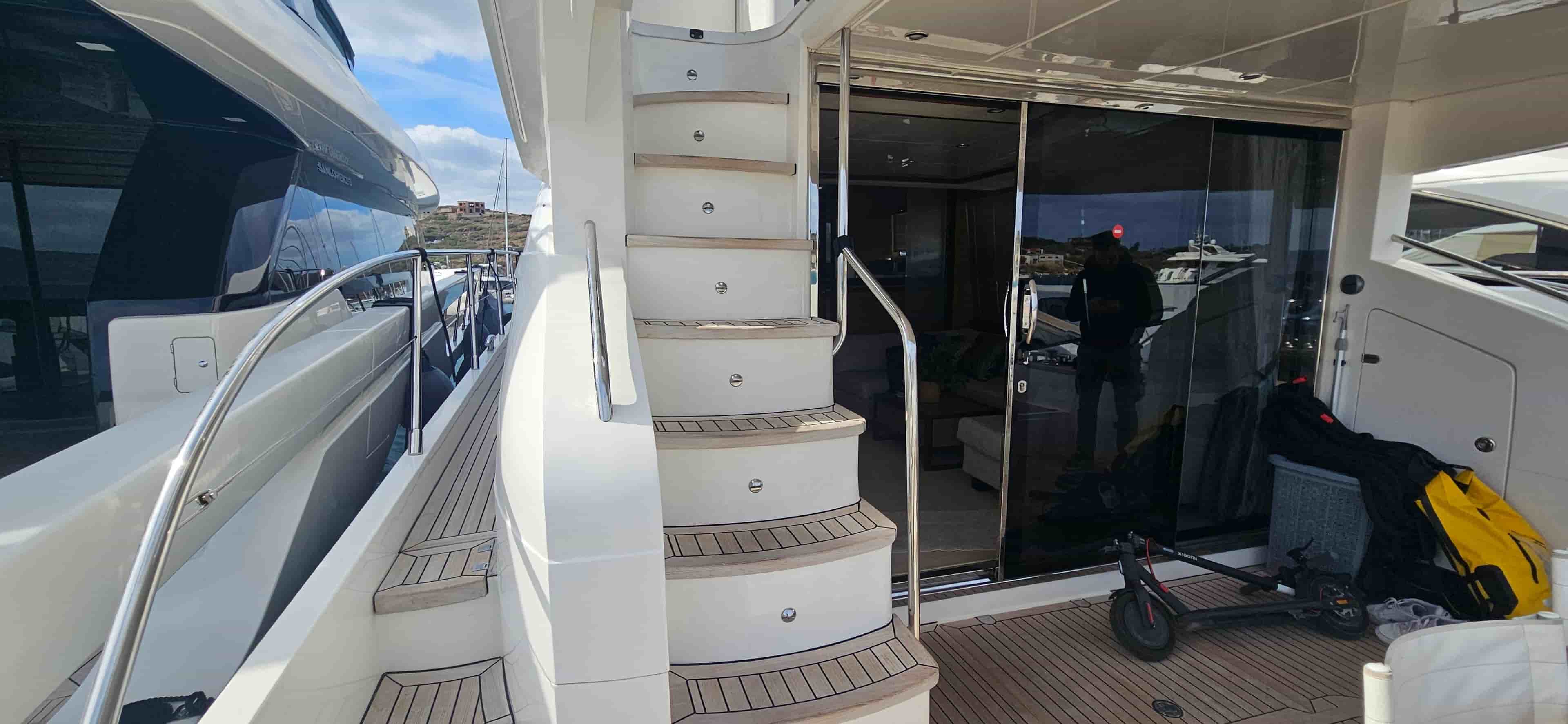 2014 Princess 64 - View 11