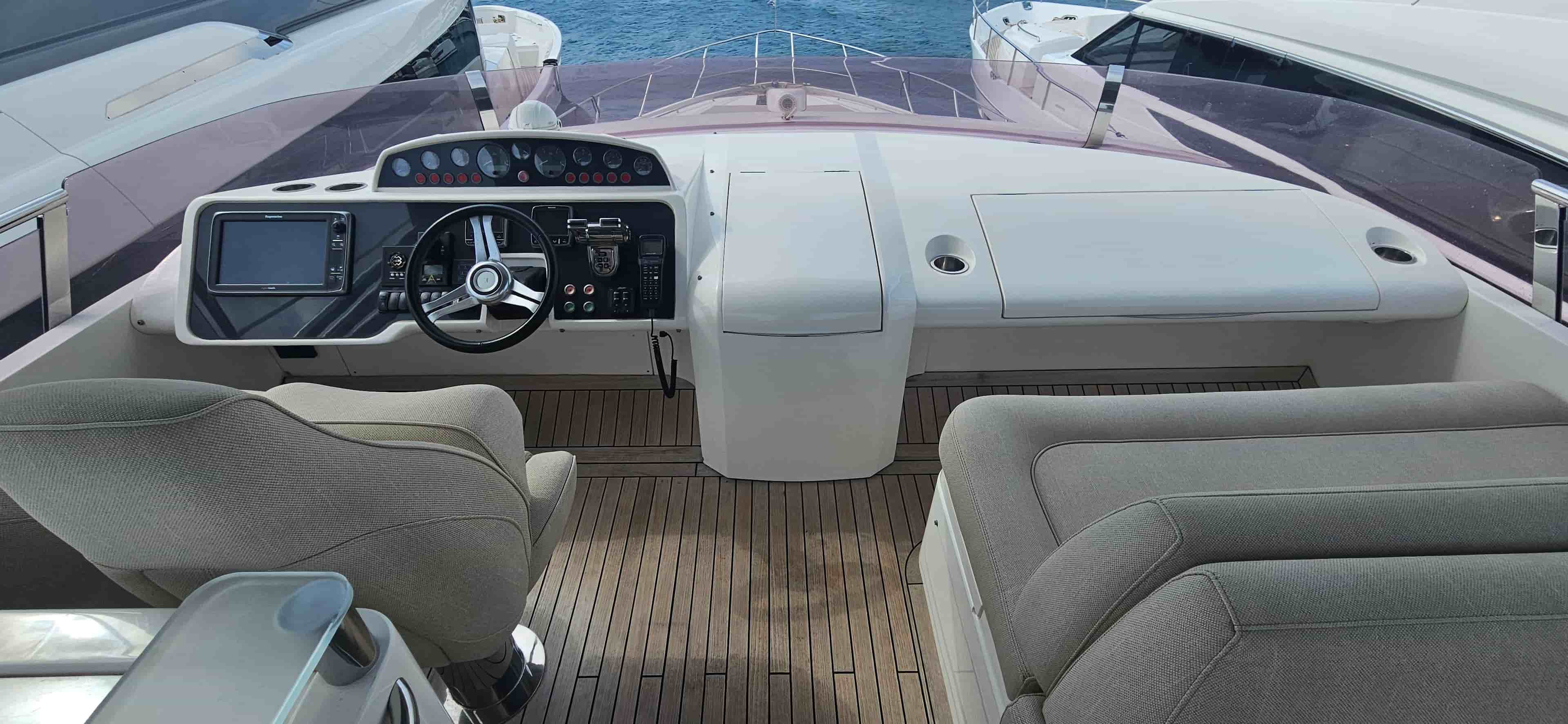 2014 Princess 64 - View 18