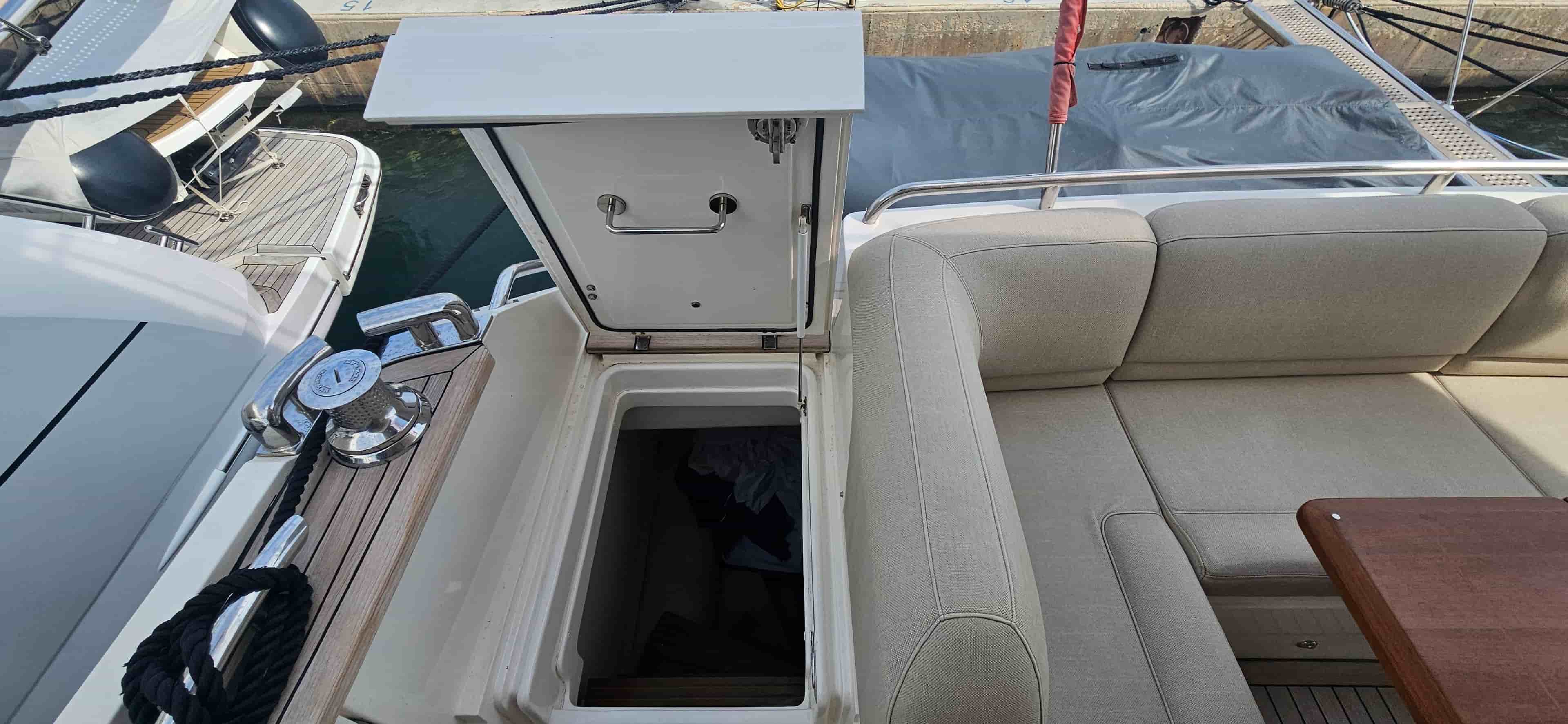 2014 Princess 64 - View 23