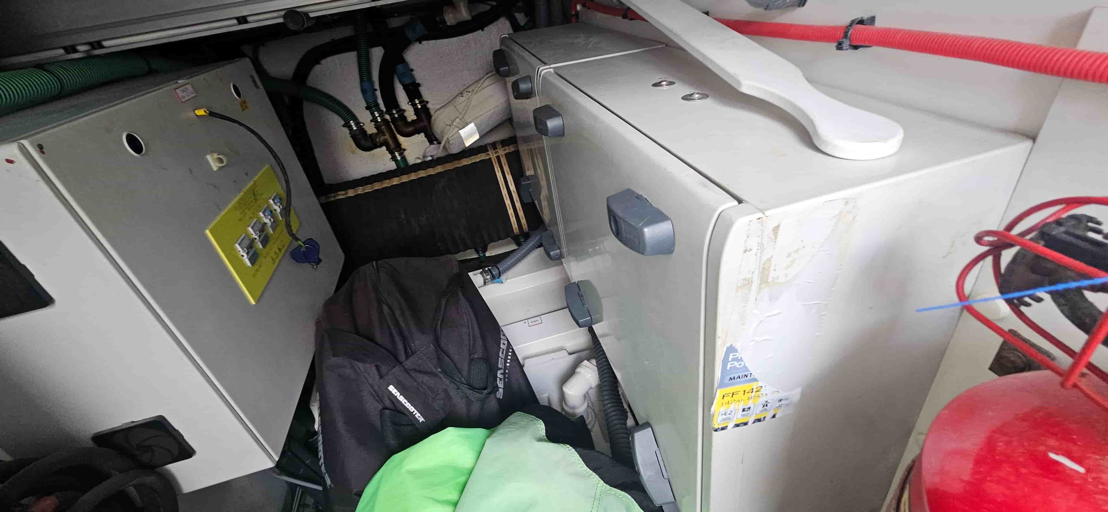 2014 Princess 64 - View 27