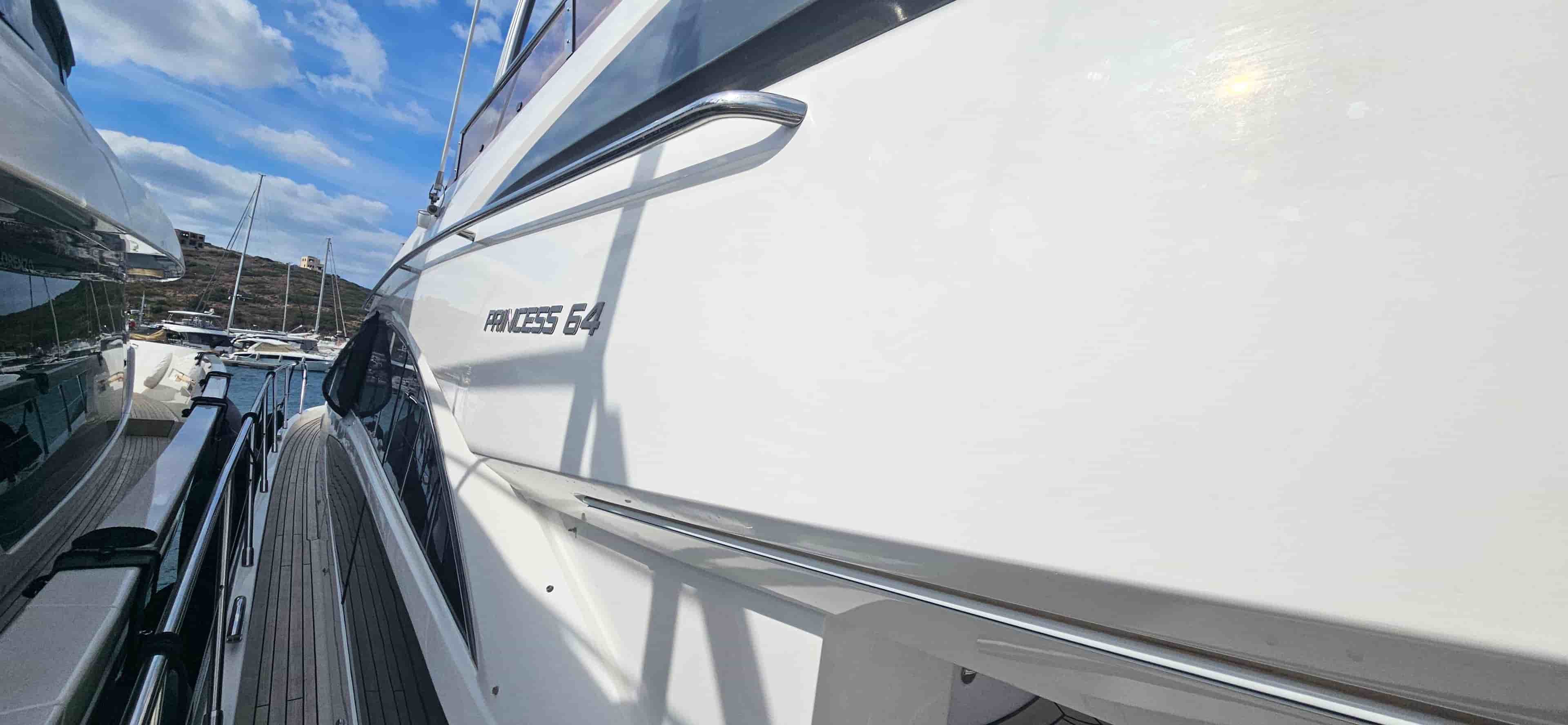 2014 Princess 64 - View 8