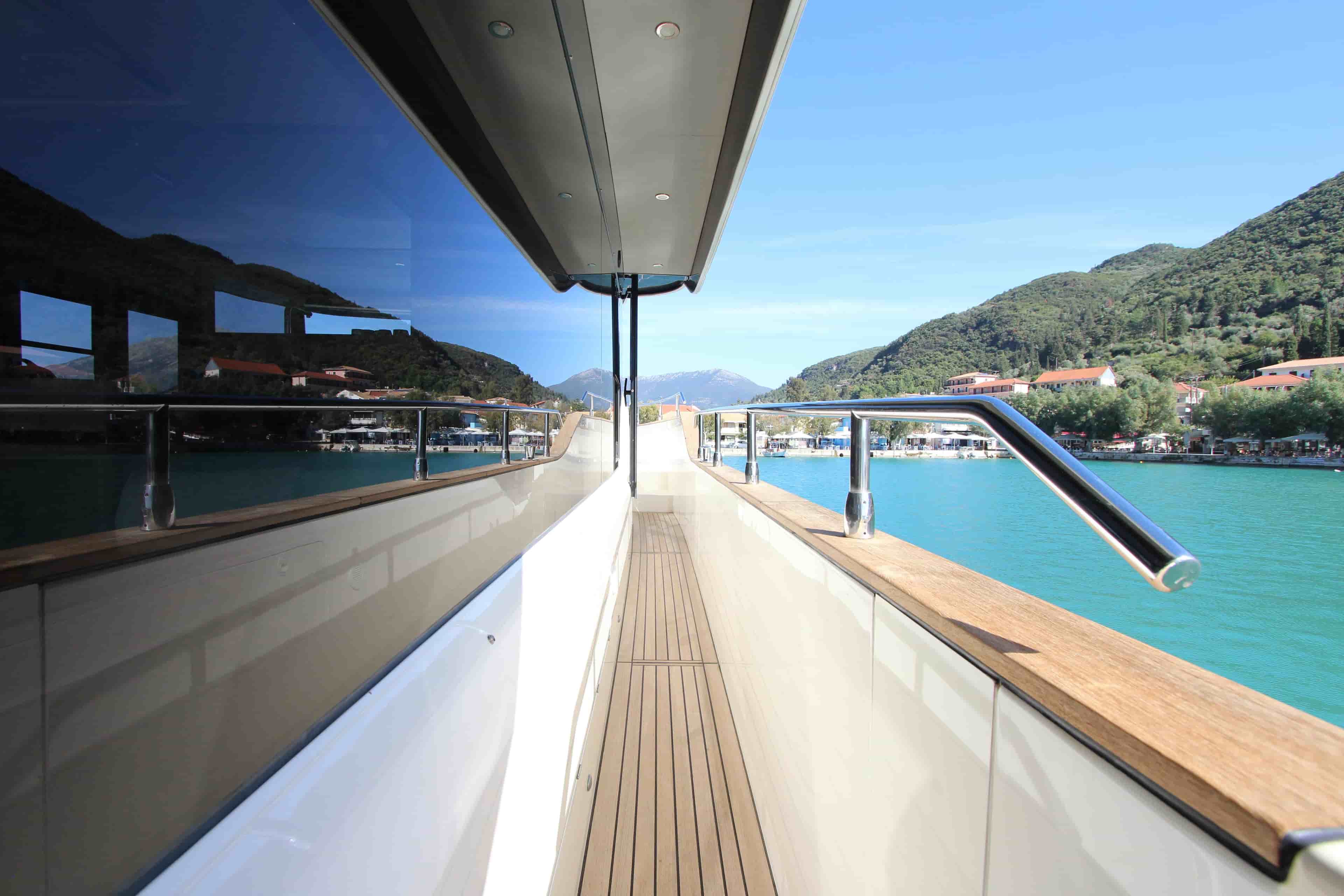 2017 Absolute 58 Navetta - View 11