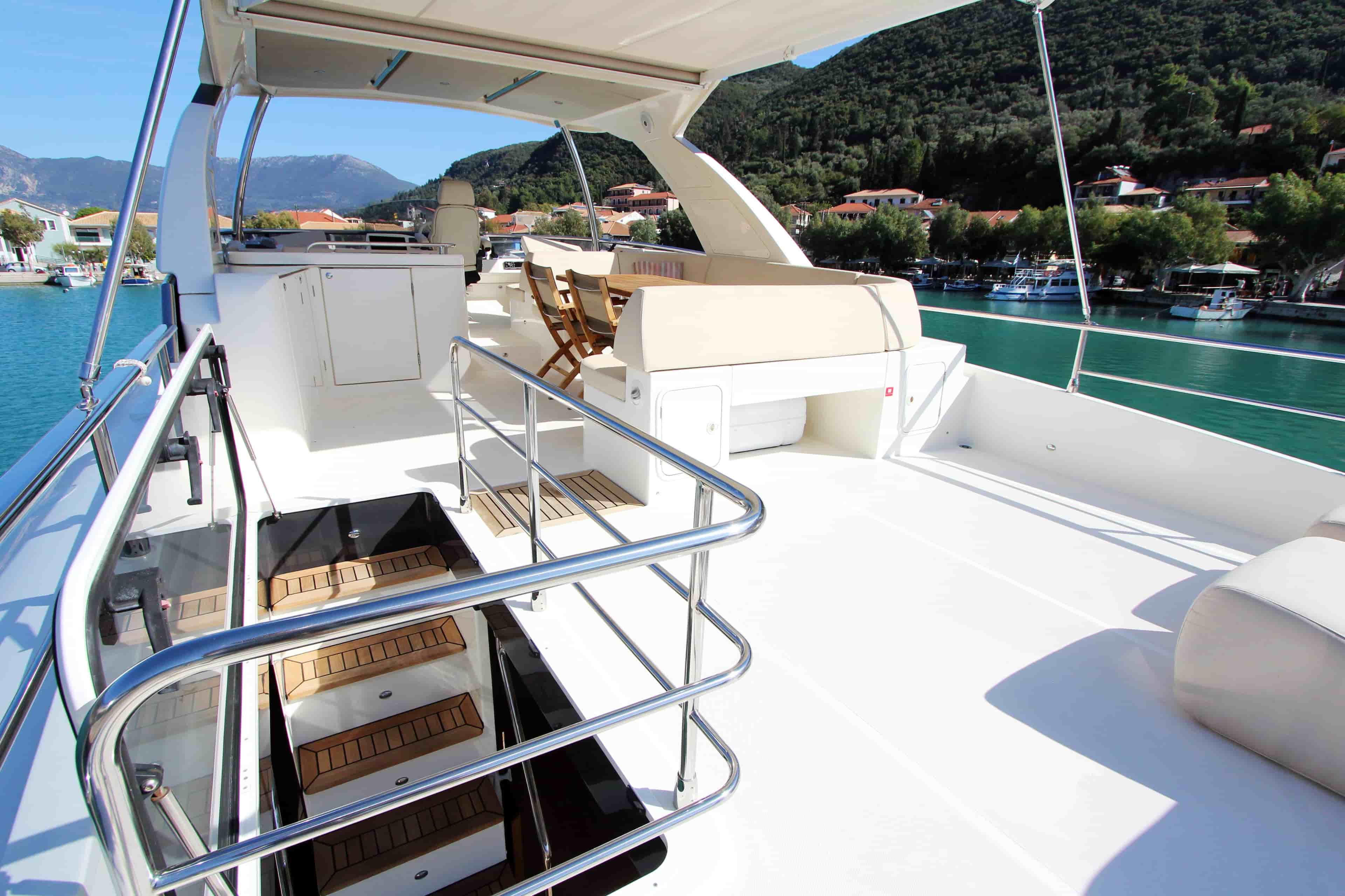 2017 Absolute 58 Navetta - View 2