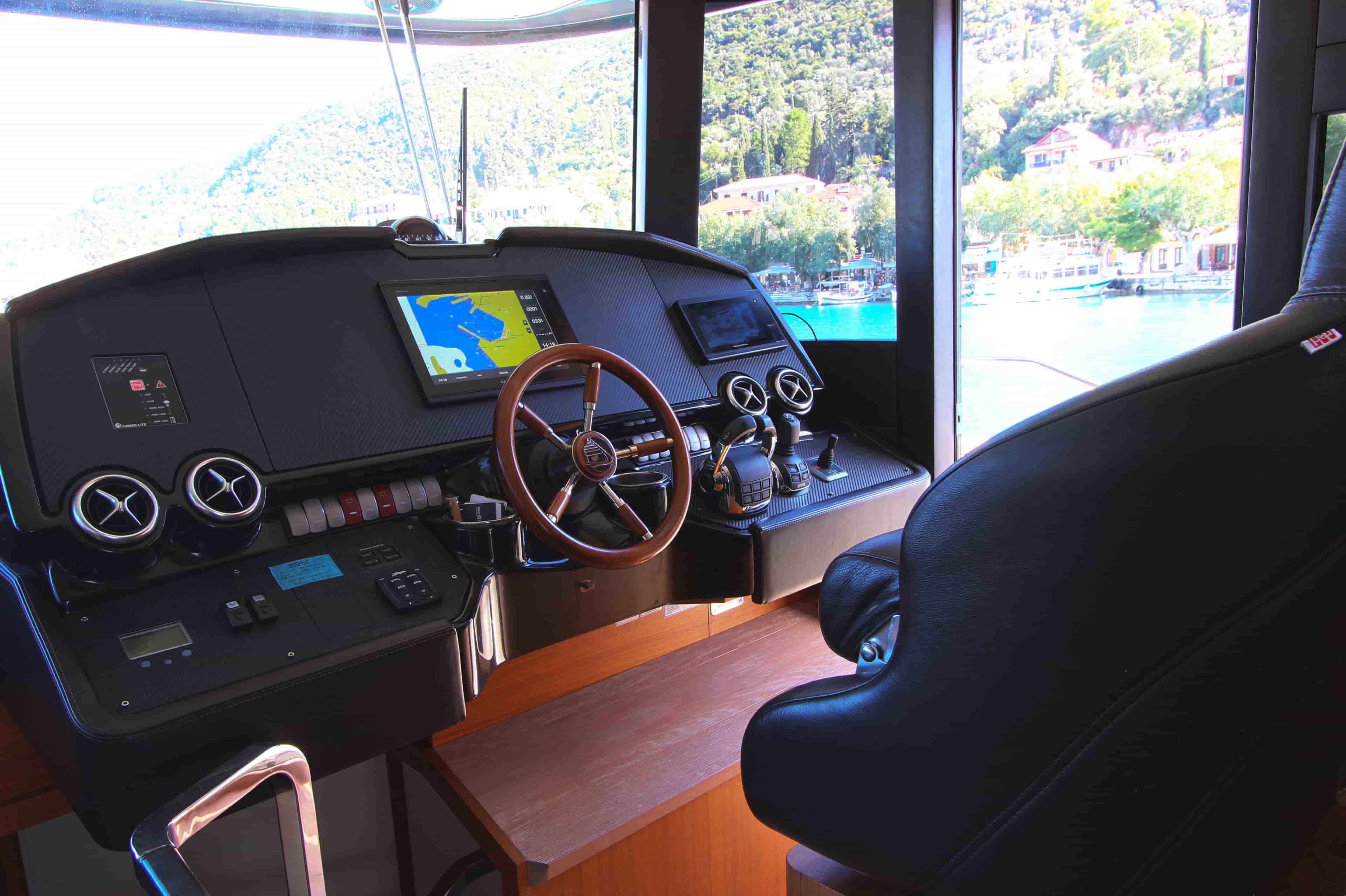 2017 Absolute 58 Navetta - View 25