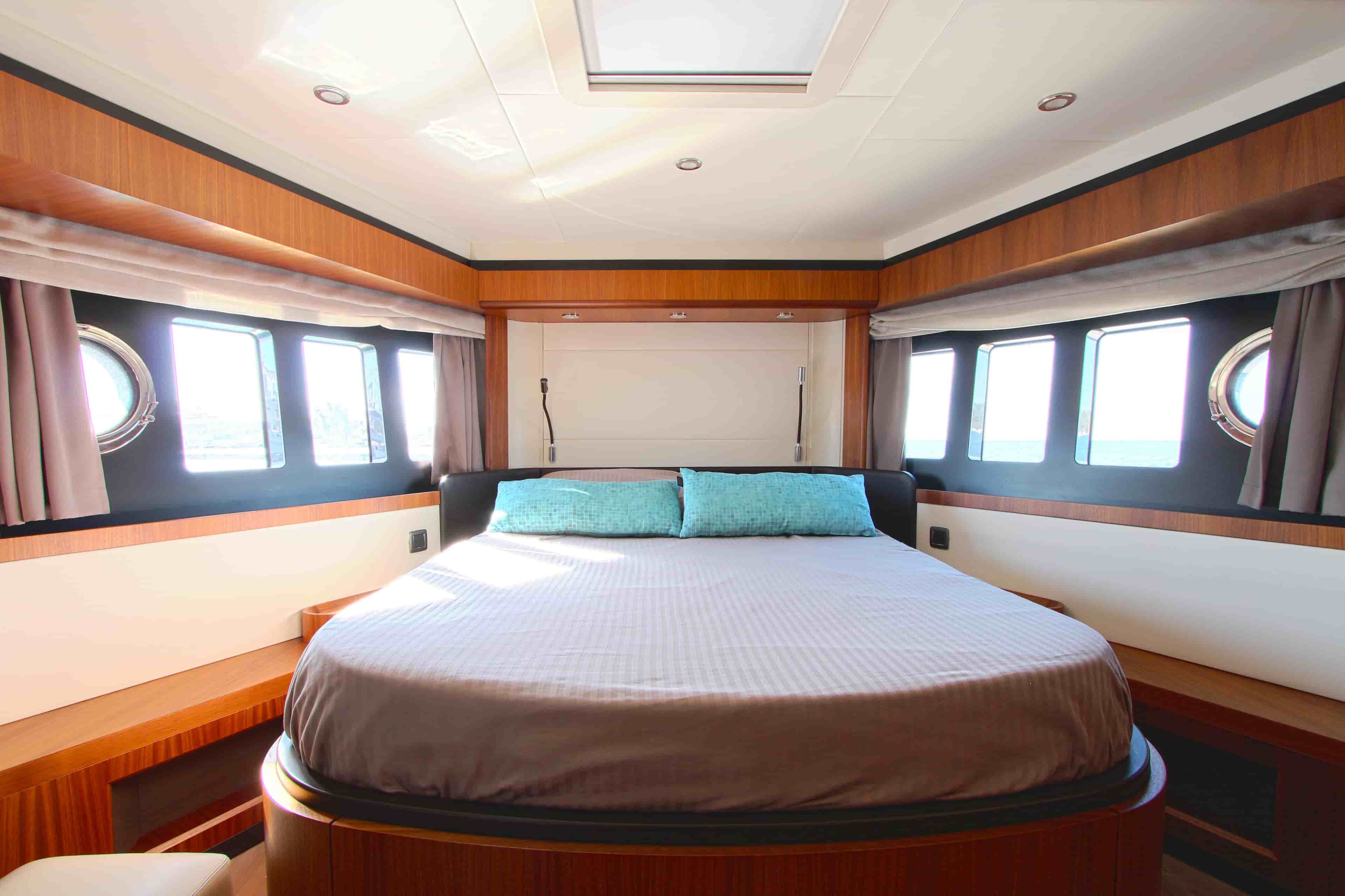 2017 Absolute 58 Navetta - View 29