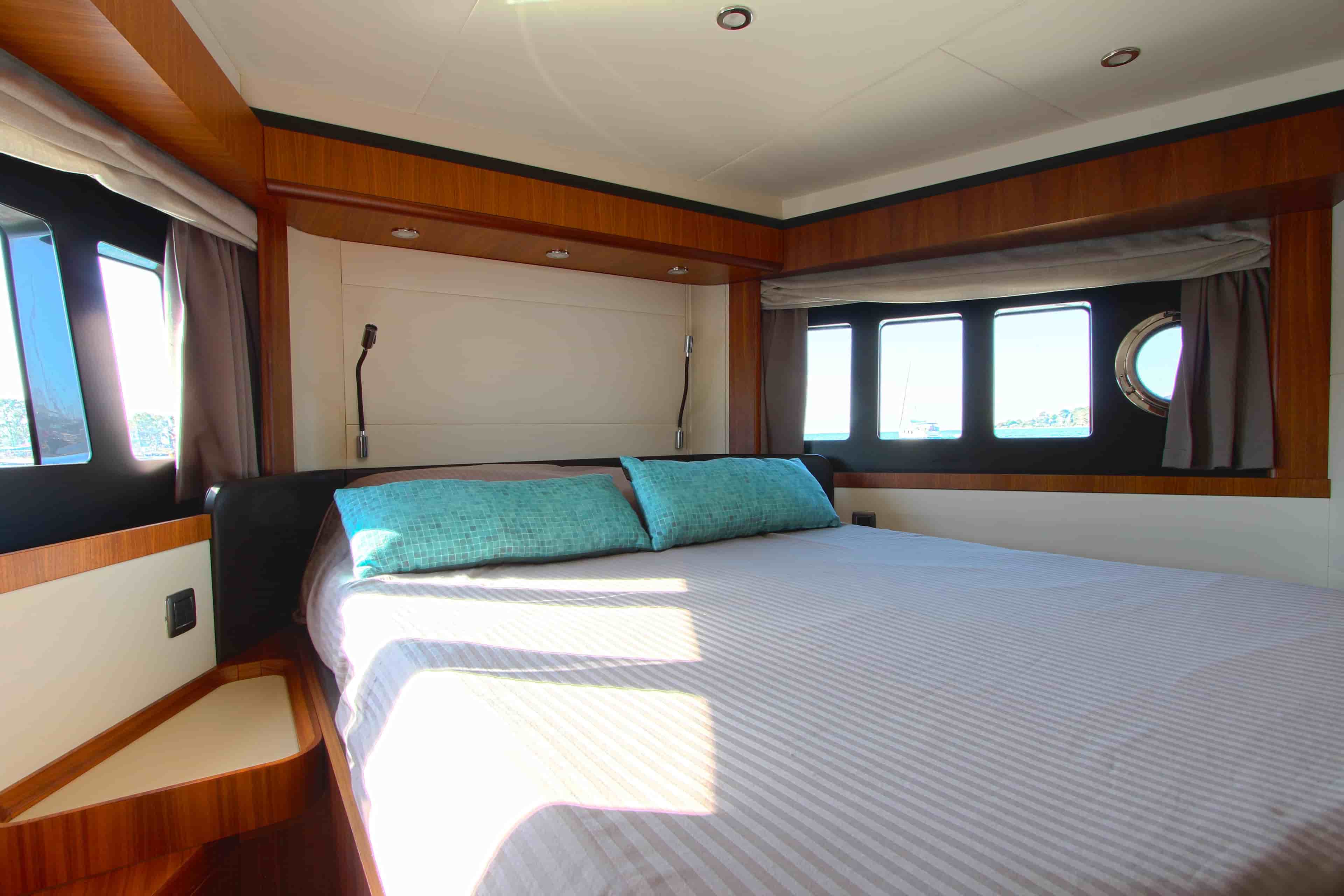 2017 Absolute 58 Navetta - View 30