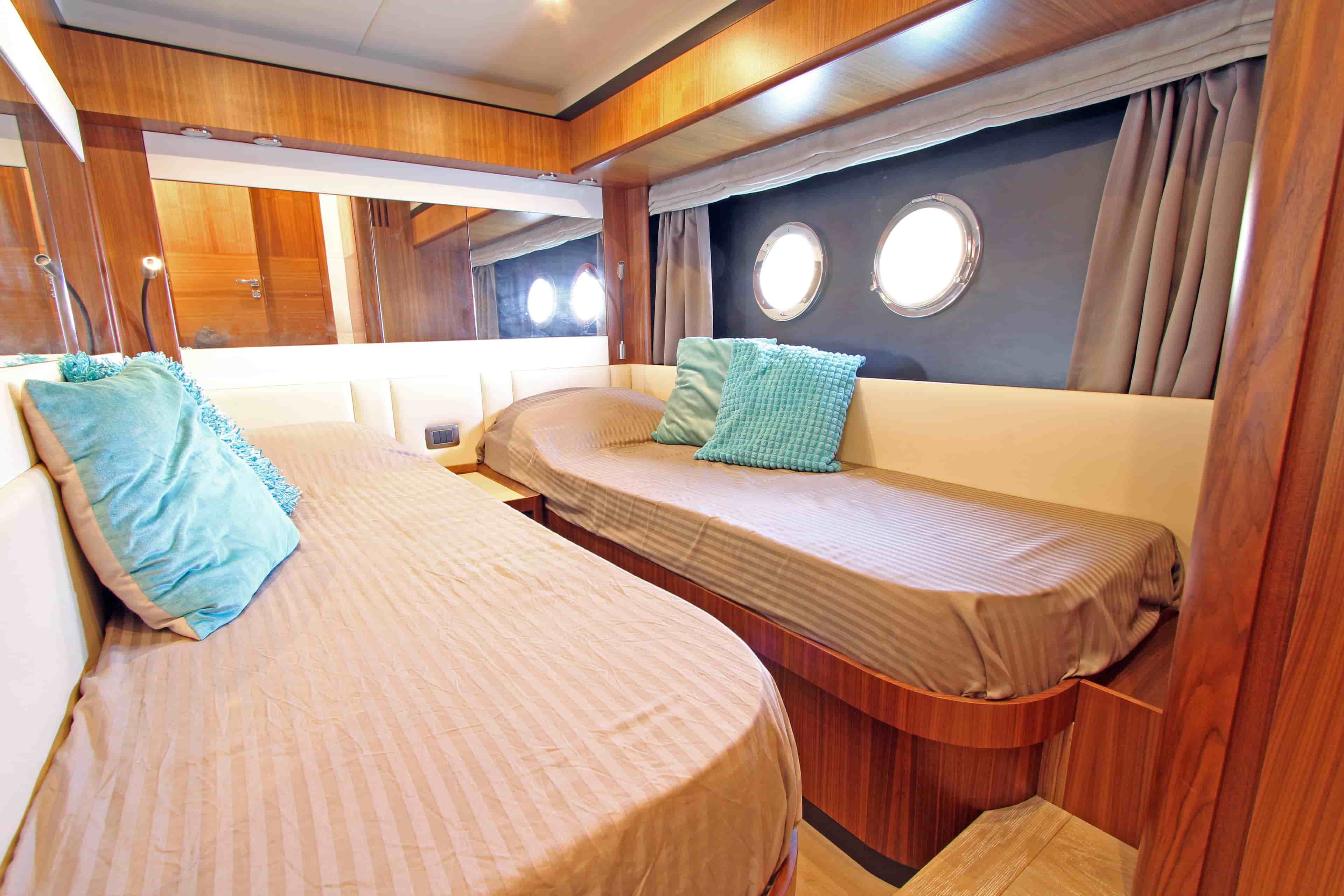 2017 Absolute 58 Navetta - View 32