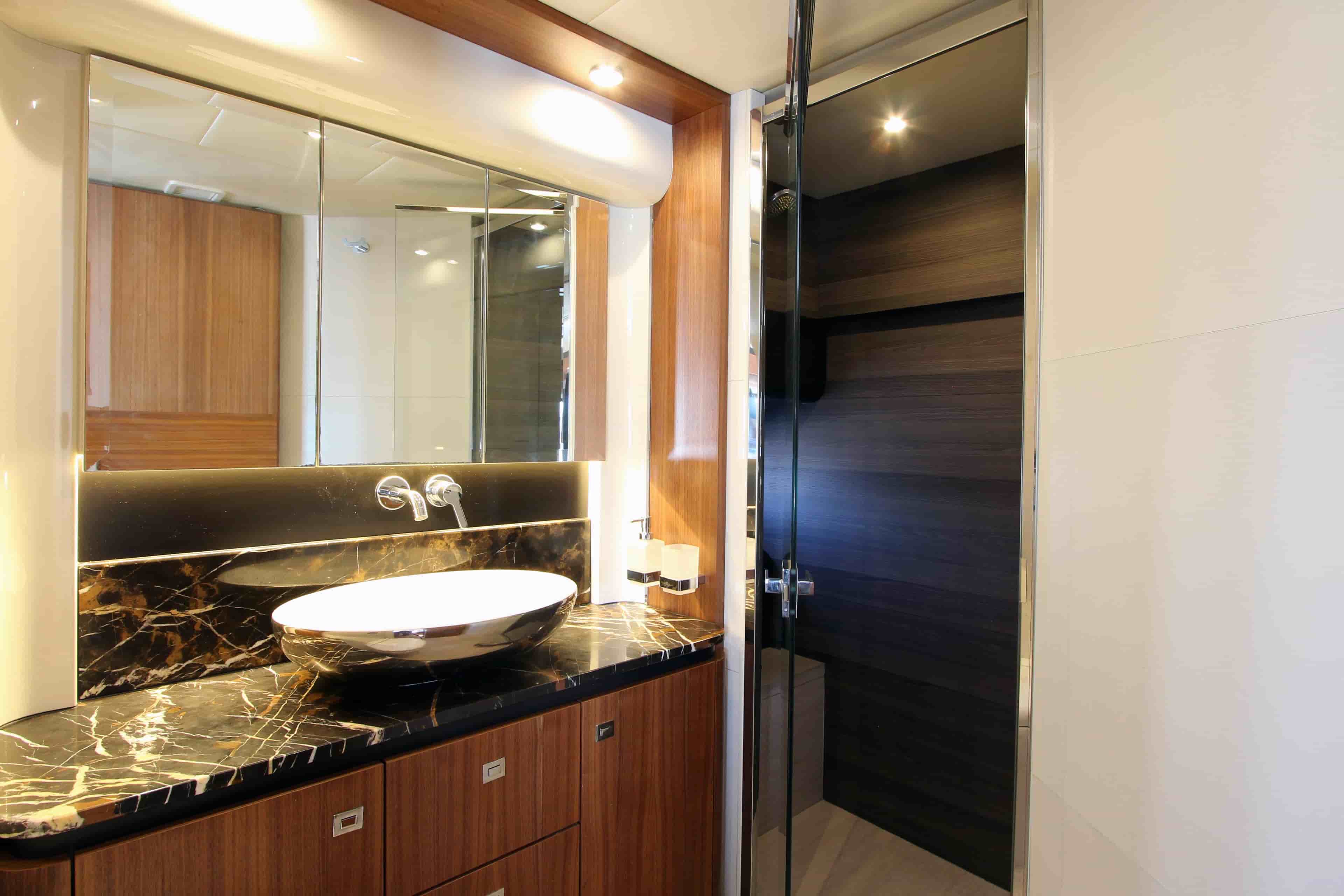 2017 Absolute 58 Navetta - View 33