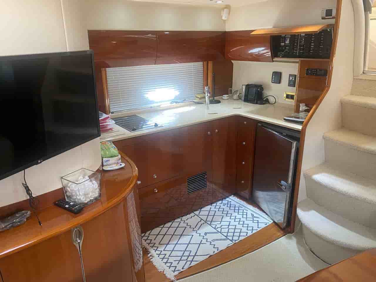 2004 Princess V46 - View 12